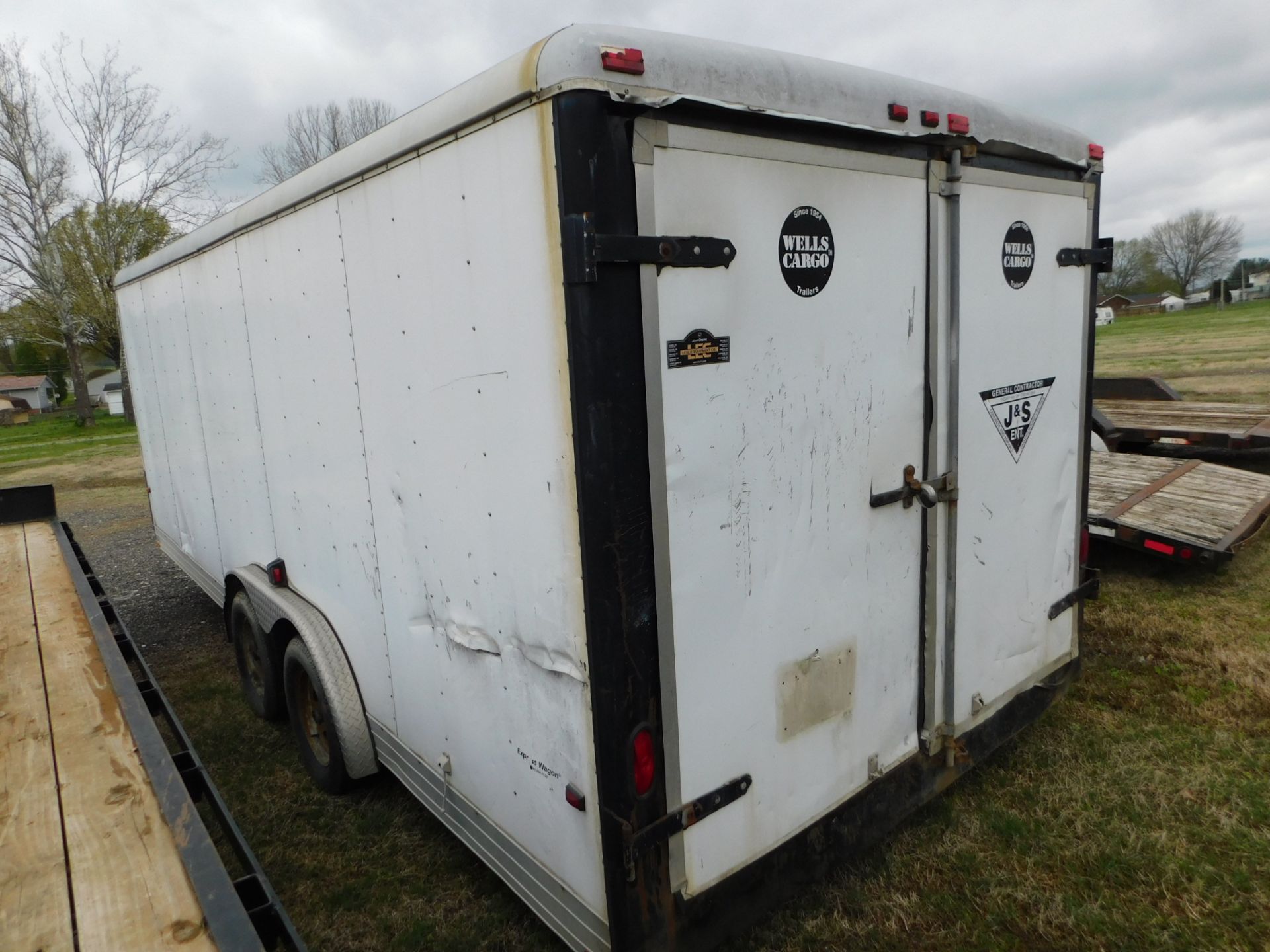 Wells Cargo 20ft. Tandem Axle Enclosed Trailer, Swing Open Rear Doors - Image 4 of 13