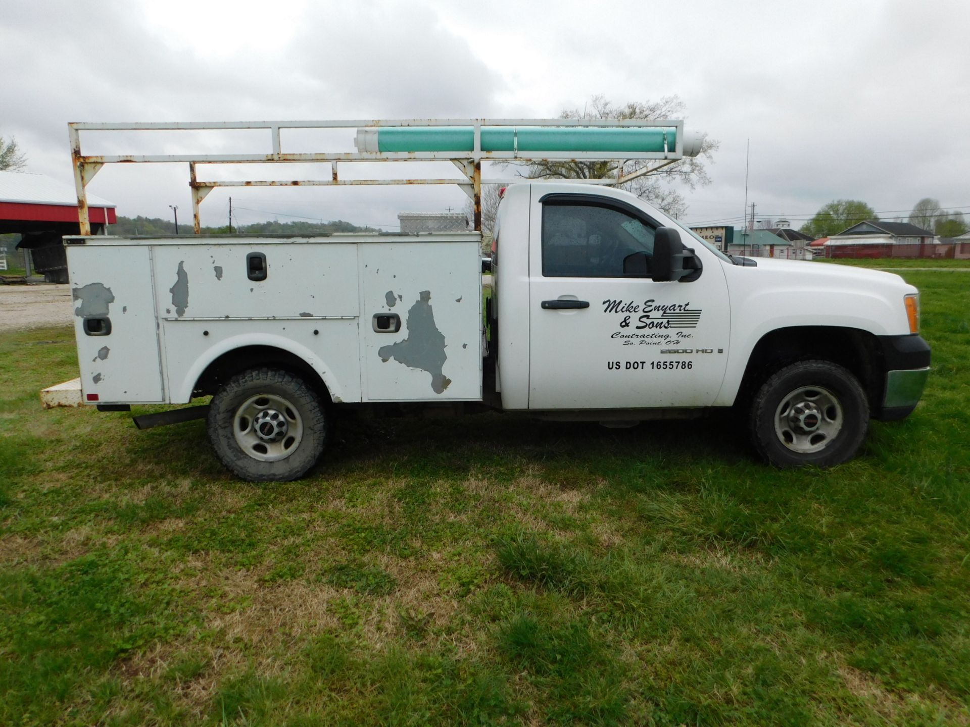 2009 GMC 2500HD Service Truck, VIN 1GDHC44K09F161791, Regular Cab, Automatic, AC, Omaha 8 ft. - Image 4 of 28