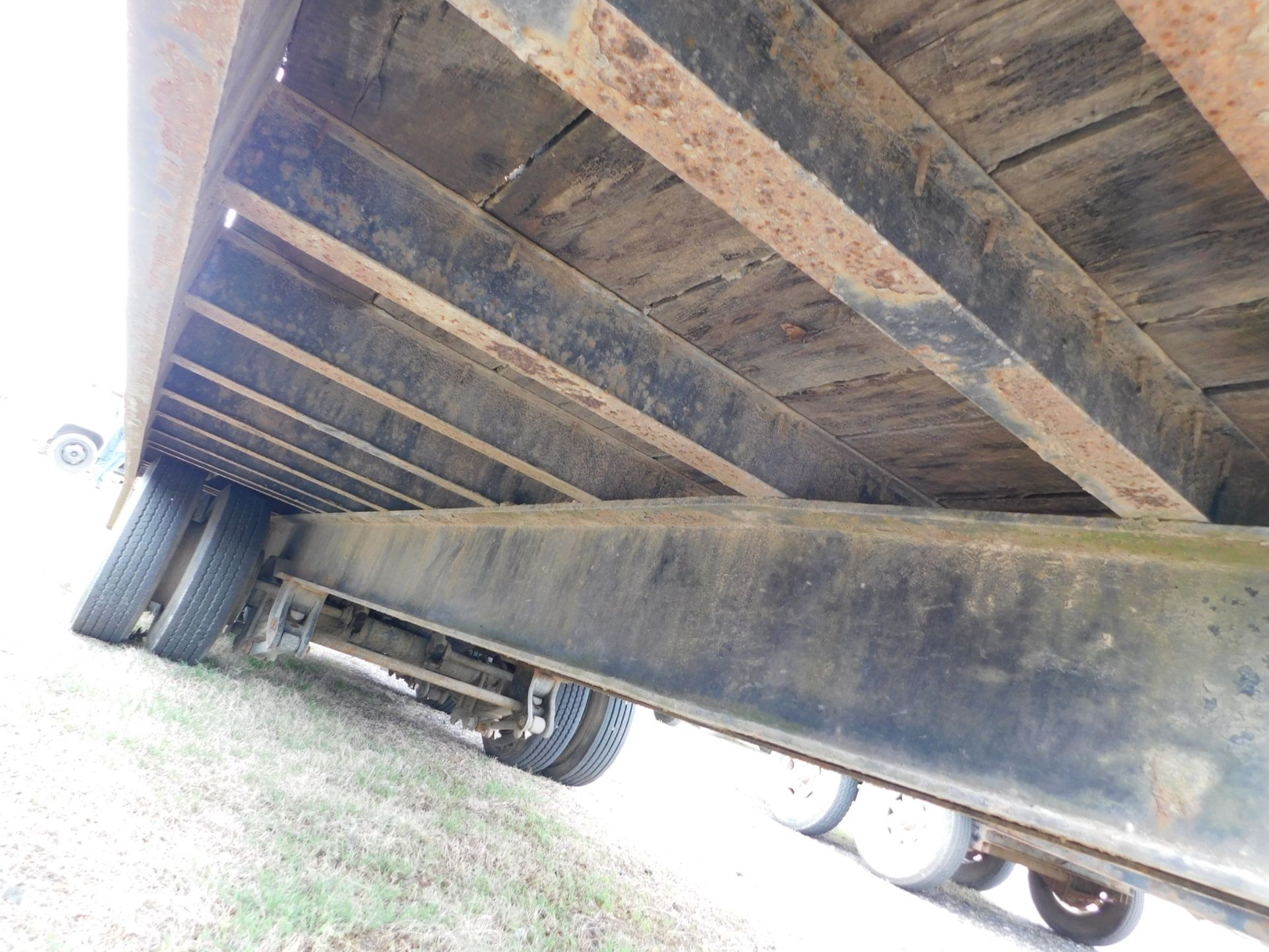 1998 Trail King Tandem Axle Trailer, VIN 1TKC02420WB043750, Dual Wheels, 24' Overall Length, 19' - Image 10 of 12