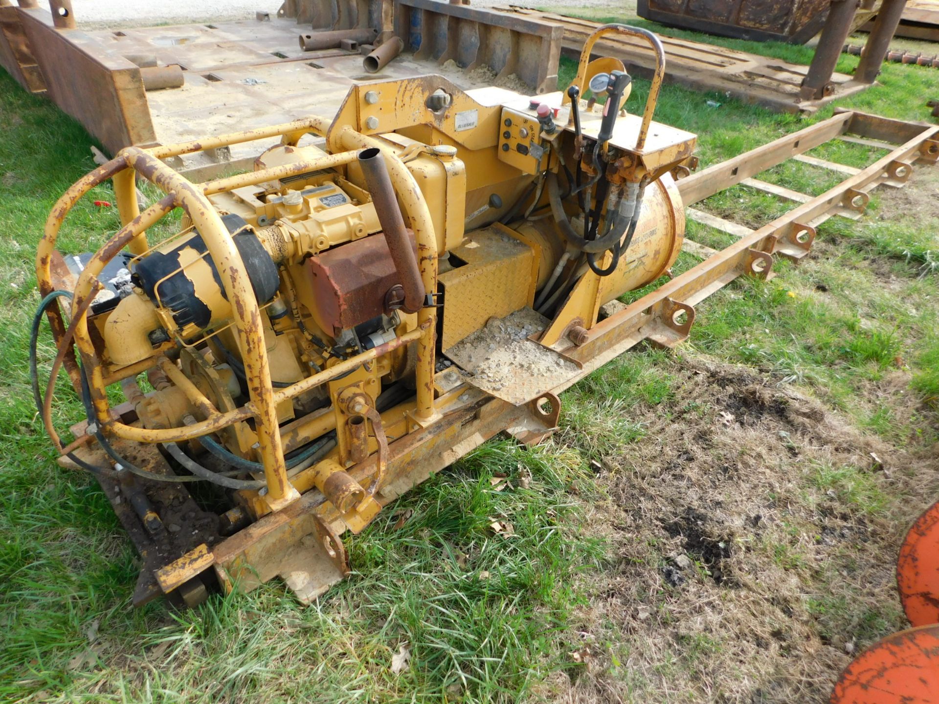 McLaughlin Model McL-24B Diesel-Powered Horizontal Boring Machine, SN N/A with Rails, Deutz Diesel - Image 7 of 15