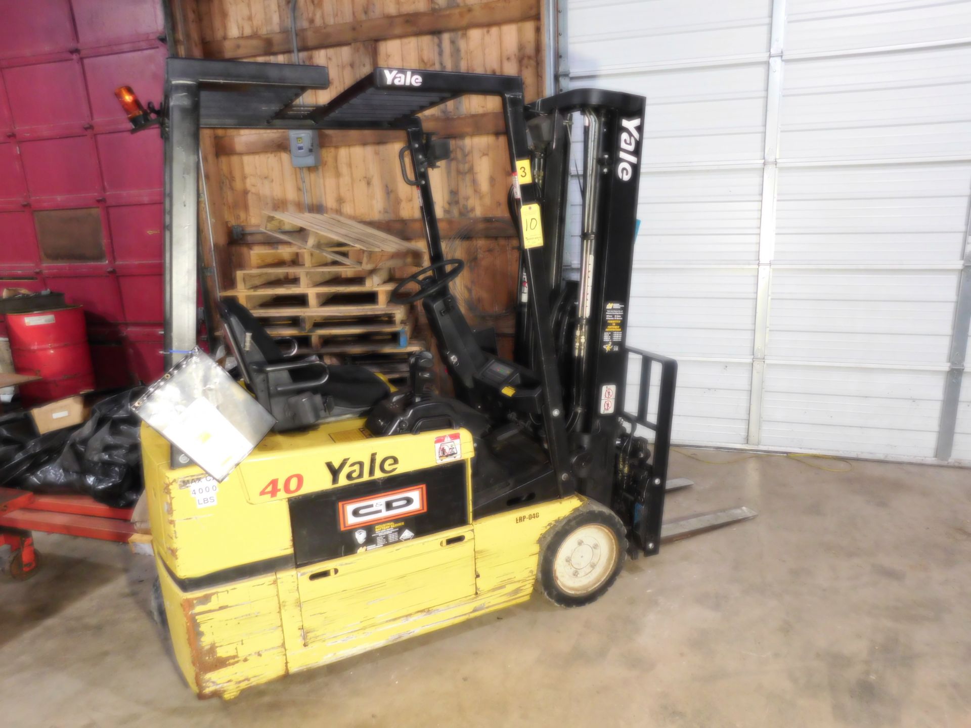 Yale Model ERP040TGN36SF082 Fork Lift, s/n E807N020055X, Electric, Needs Battery, 3,700 Lb. - Image 2 of 3