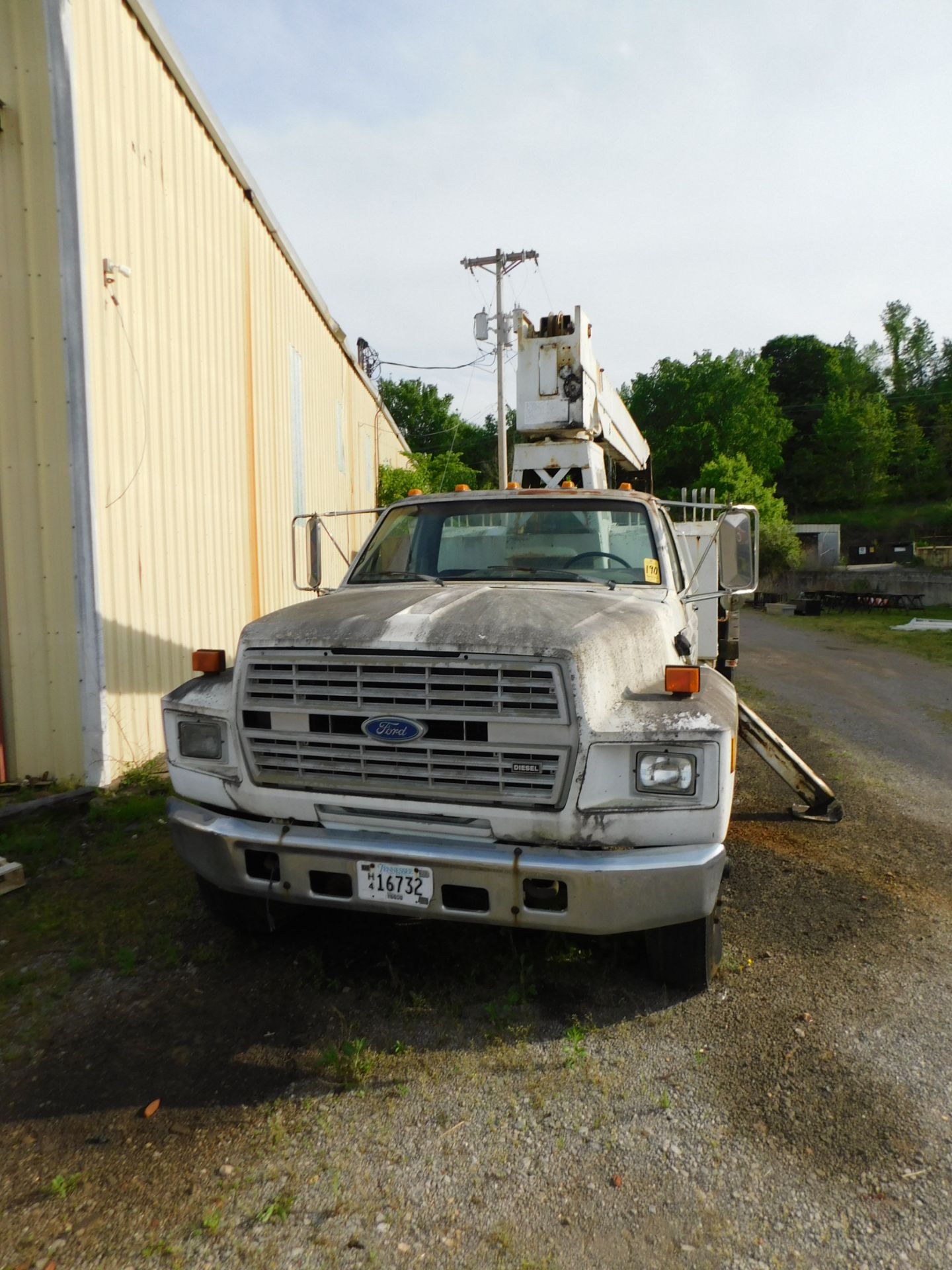 1990 Ford F700 Single Axle Crane Truck, Vin 1FDPK74A3MVA02558, Diesel, 10 Speed Manual Transmission, - Image 4 of 9