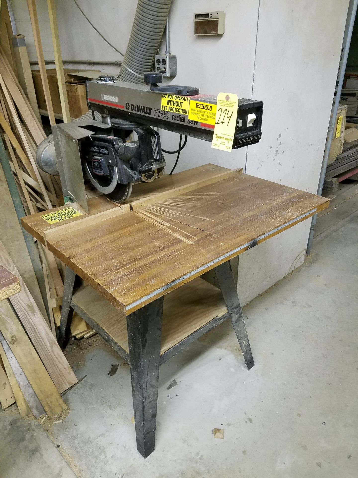 Dewalt Model 7749, Radial Arm Saw, 10 Inch Blade, 110/1/60