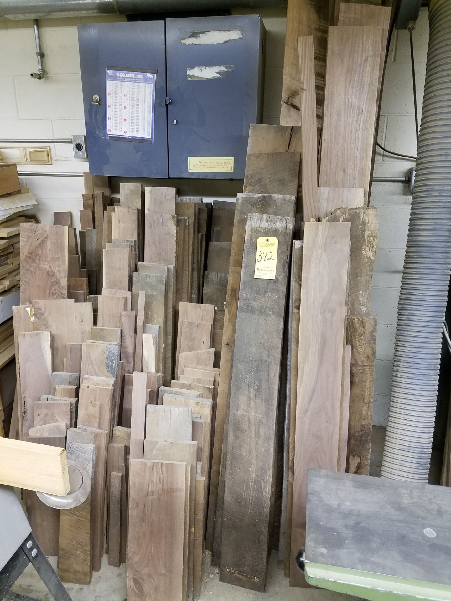 Lot, Walnut Boards