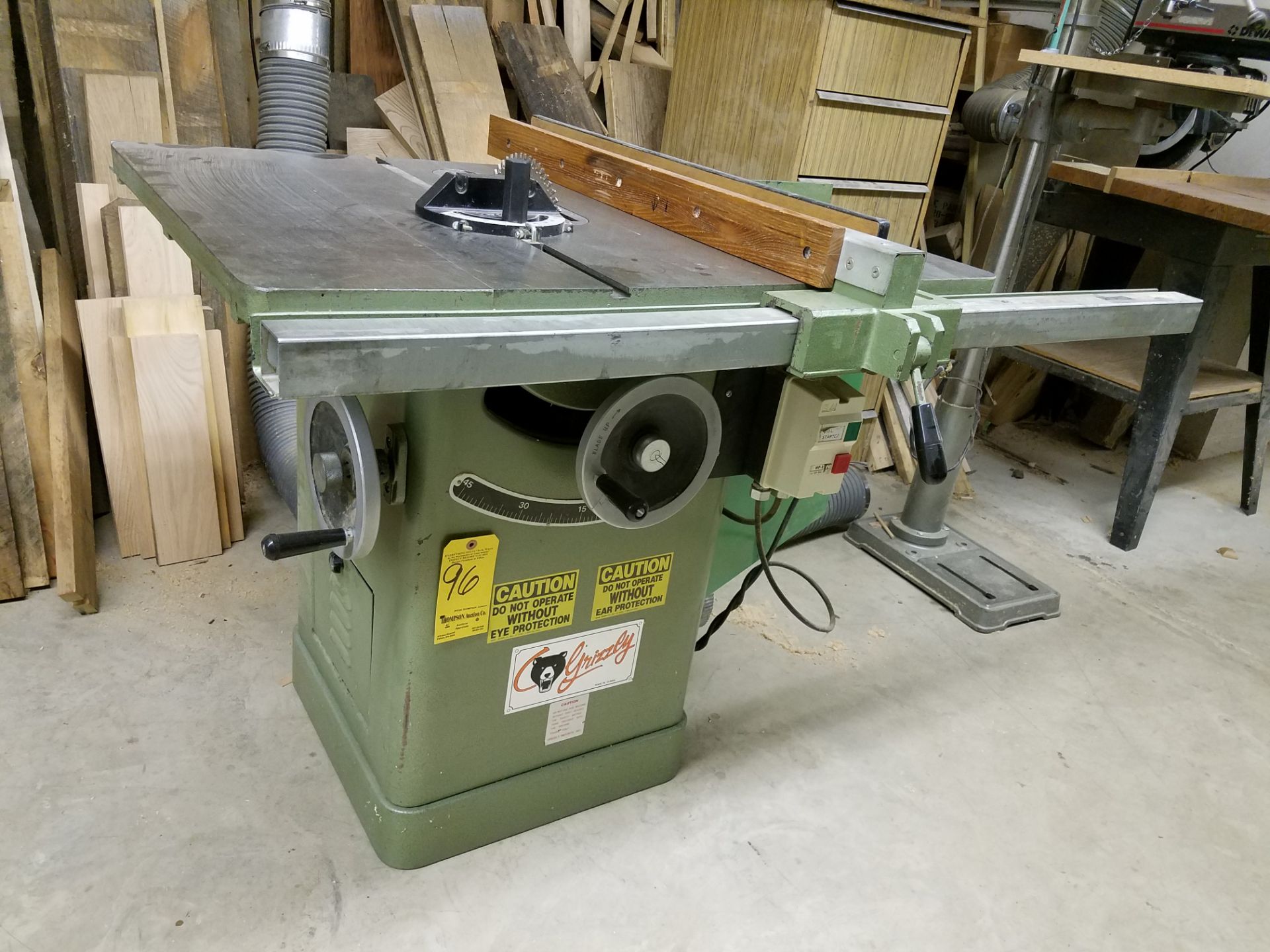 Grizzley Model G1023 Table Saw, 10", 25 Inch Fence, 3 HP, Loading Fee $50.00