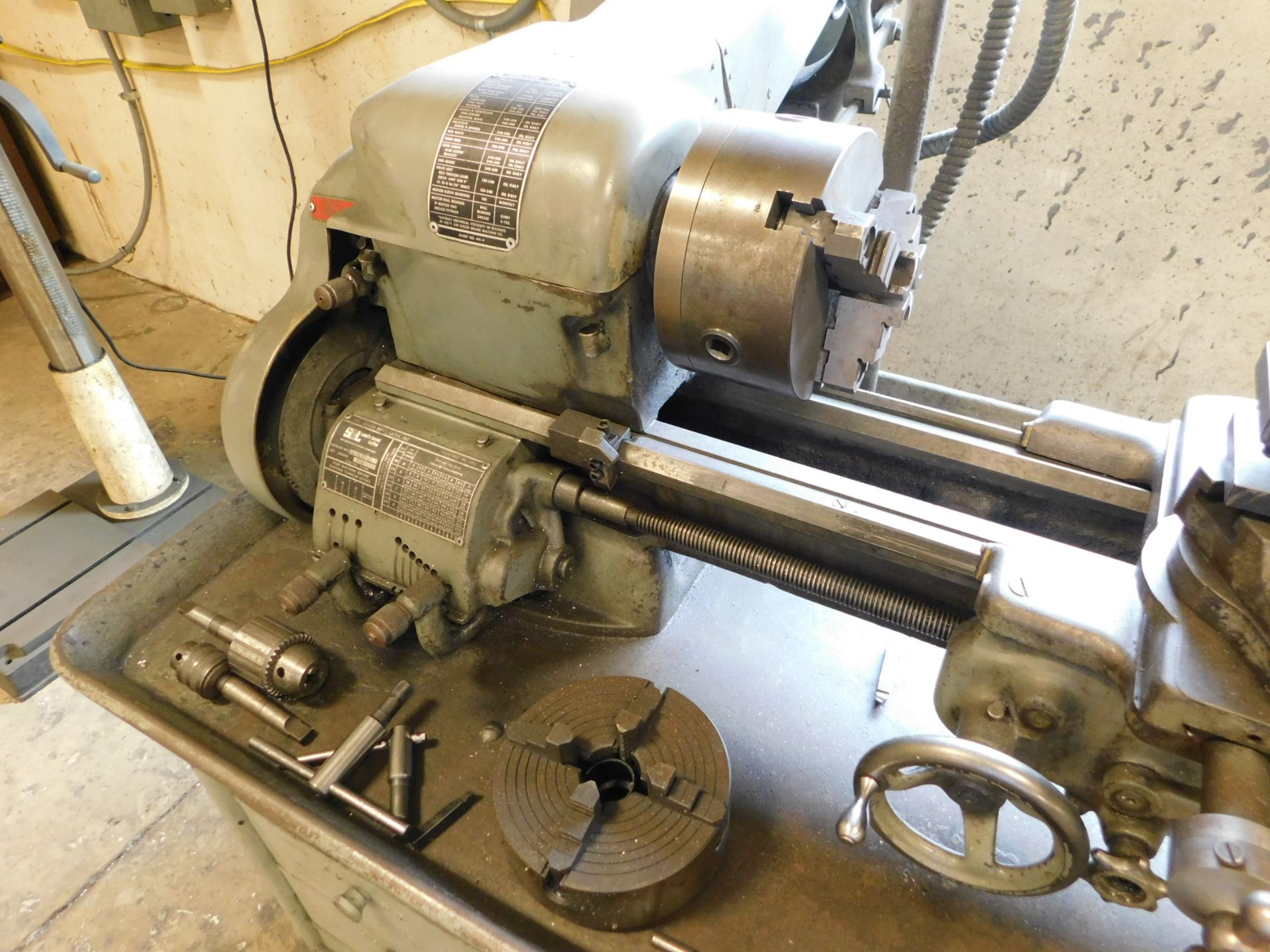 South Bend 10 In. X 24 In. Bench Model Lathe with Cabinet Base, s/n 34271K, 6 In. 3-Jaw and 6 In. - Image 2 of 16