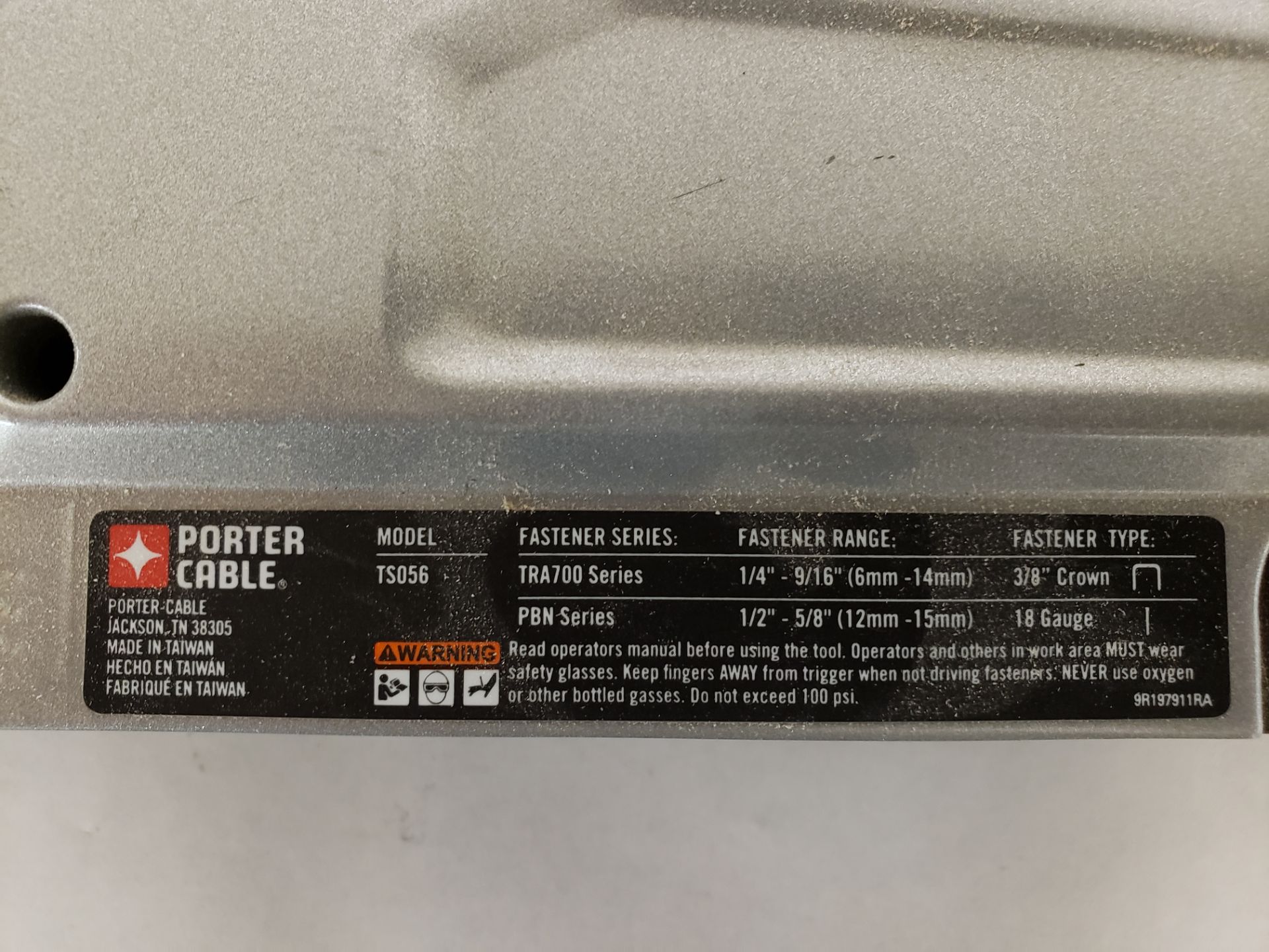 Porter Cable Model BN2005TB 5/8" - 2" 18-gage Pneumatic Nailer & Porter Cable Model T5056 1/4" -9/ - Image 3 of 3