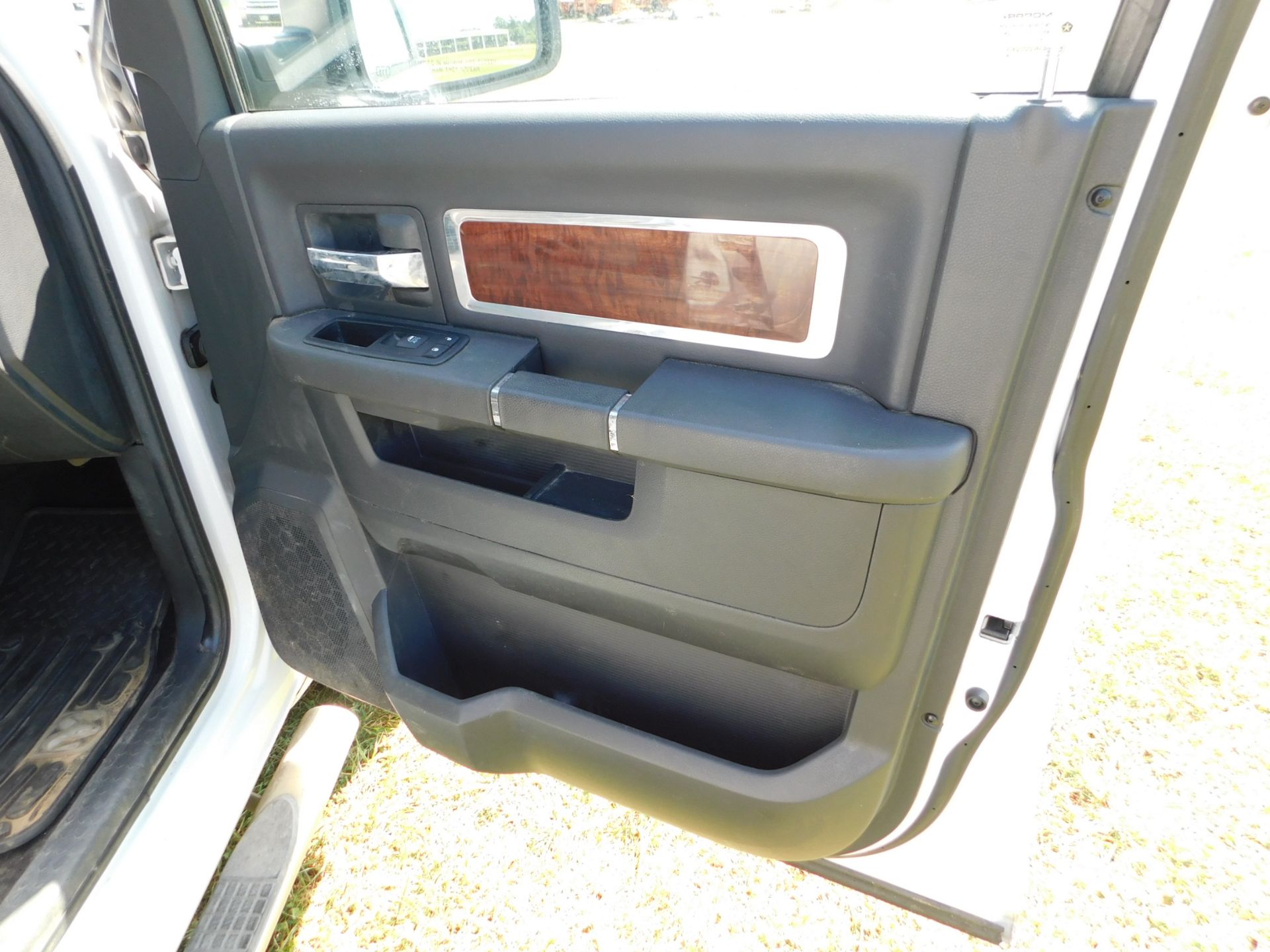 2012 Dodge Ram 1500 Pickup, Crew Cab, 6' Bed, Automatic, 4 WD, AM/FM,AC, PL, PW, Hemi 5.7 L - Image 43 of 53