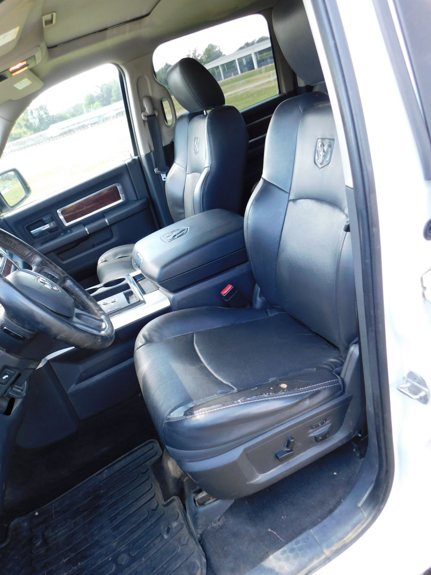 2012 Dodge Ram 1500 Pickup, Crew Cab, 6' Bed, Automatic, 4 WD, AM/FM,AC, PL, PW, Hemi 5.7 L - Image 26 of 53