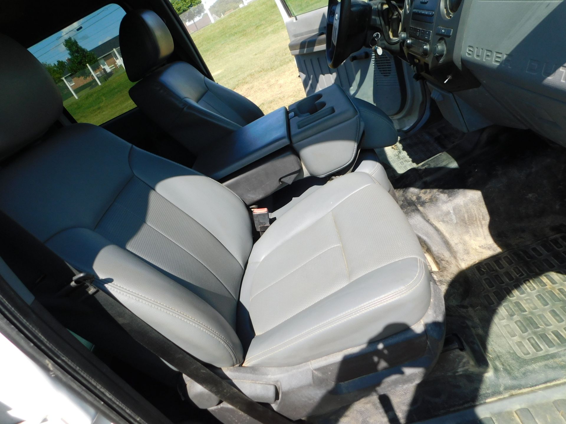 2013 Ford F250 Super Duty Service Truck, Crew Cab, Royal 8' Utility Bed, 4 WD, 153,573 Miles, AC, - Image 39 of 47