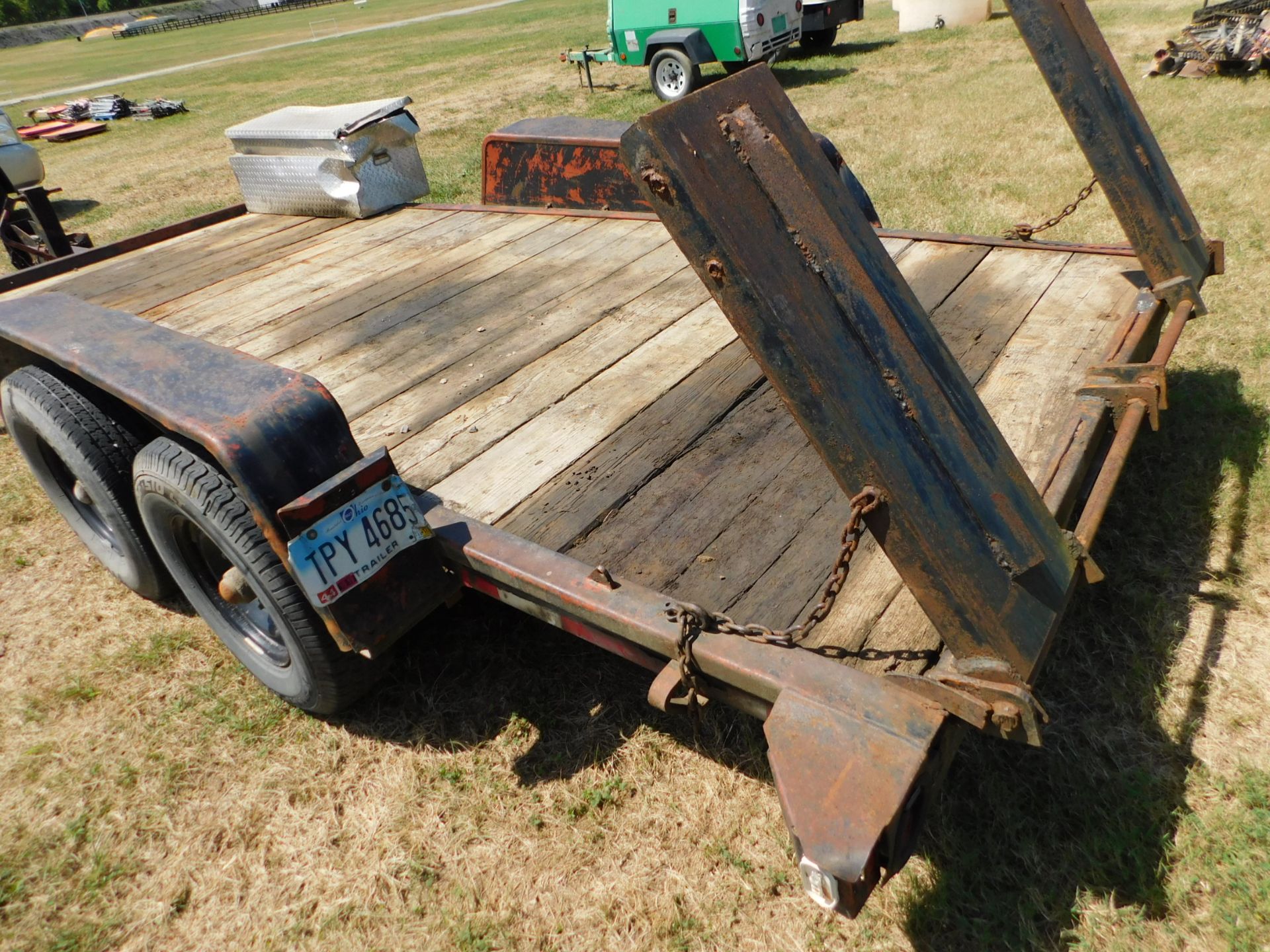 1995 Charles Machine Works Model T14A-1 Tandem Axle Tilt Bed Trailer, VIN 1DS0000D8S17M1301, 16' - Image 5 of 16