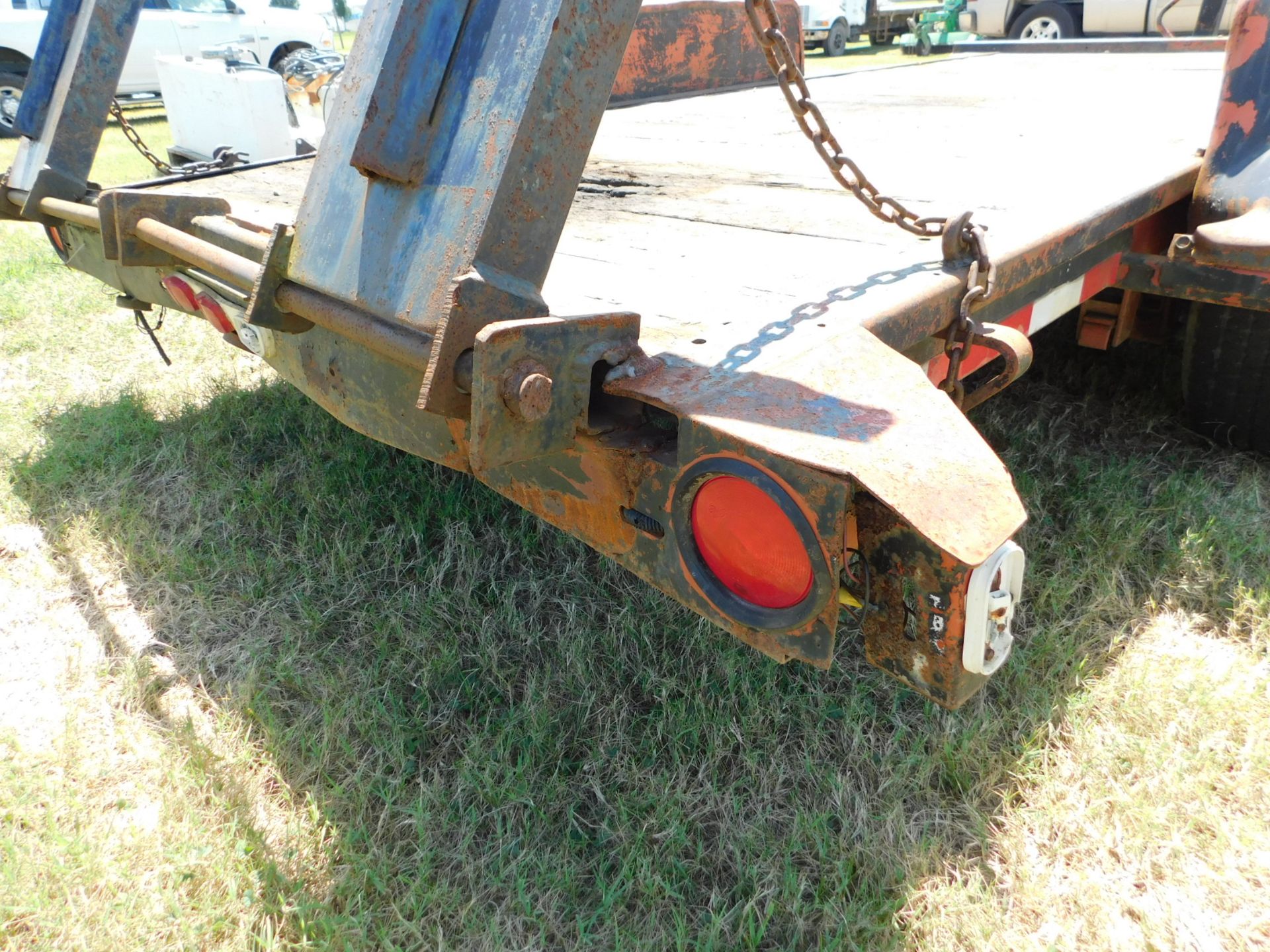 1995 Charles Machine Works Model T14A-1 Tandem Axle Tilt Bed Trailer, VIN 1DS0000D8S17M1301, 16' - Image 8 of 16