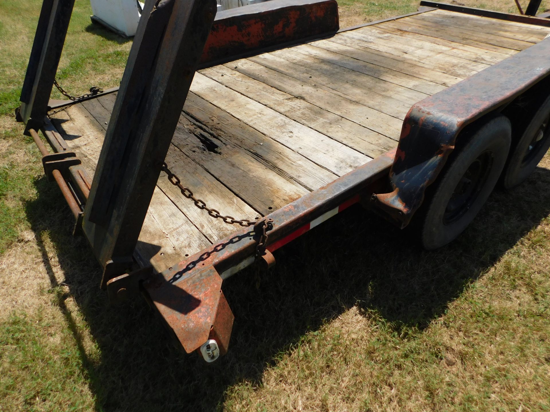 1995 Charles Machine Works Model T14A-1 Tandem Axle Tilt Bed Trailer, VIN 1DS0000D8S17M1301, 16' - Image 7 of 16