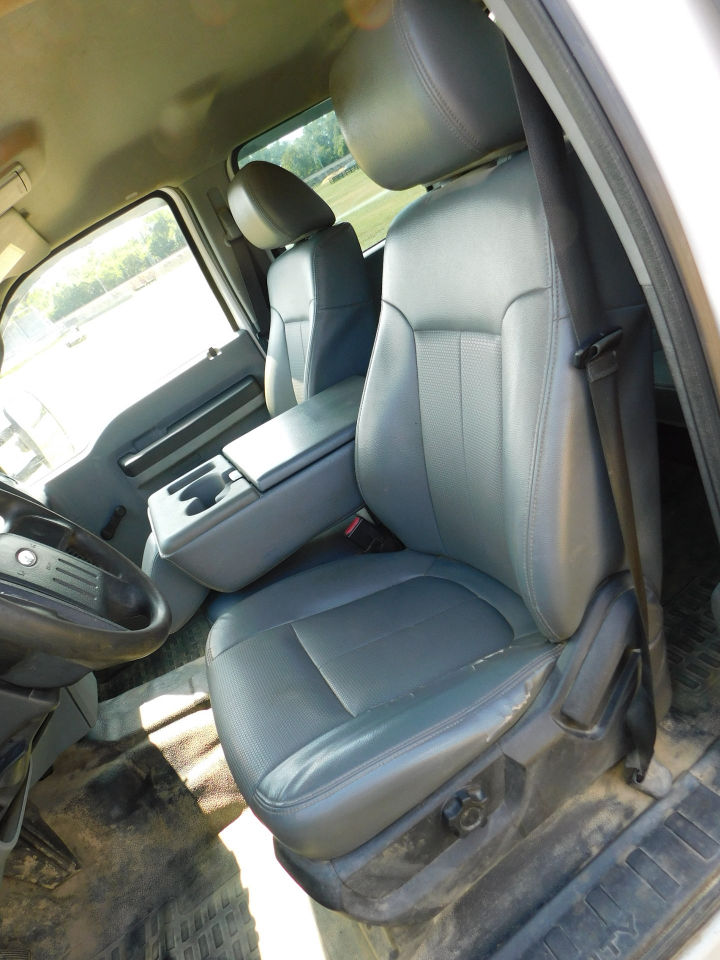 2013 Ford F250 Super Duty Service Truck, Crew Cab, Royal 8' Utility Bed, 4 WD, 153,573 Miles, AC, - Image 27 of 47