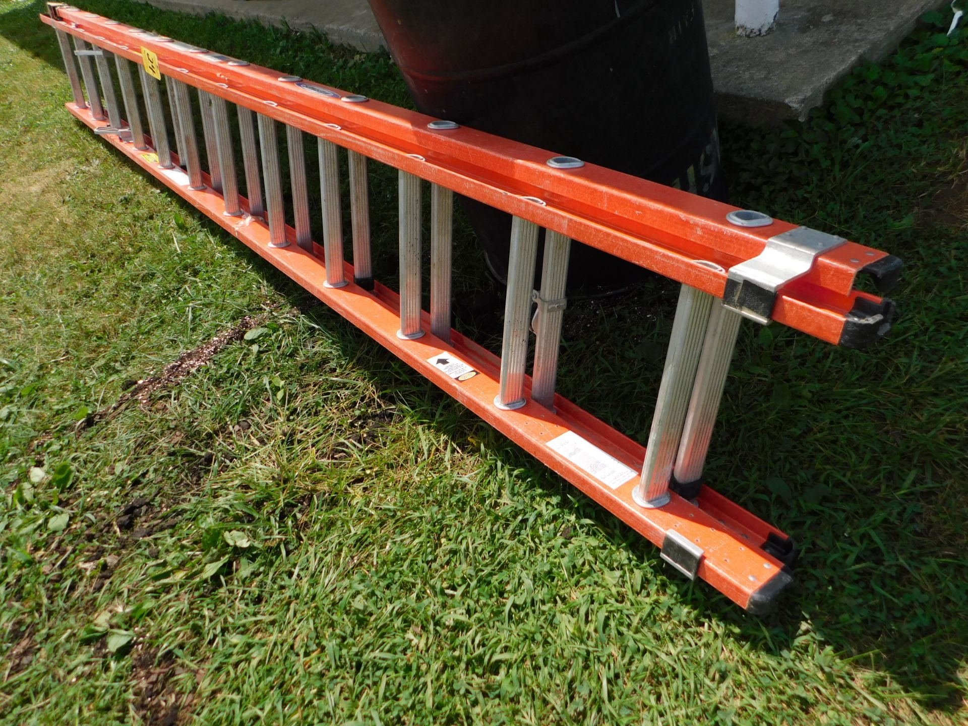 Werner 24' Fiberglass Extension Ladder - Image 5 of 6