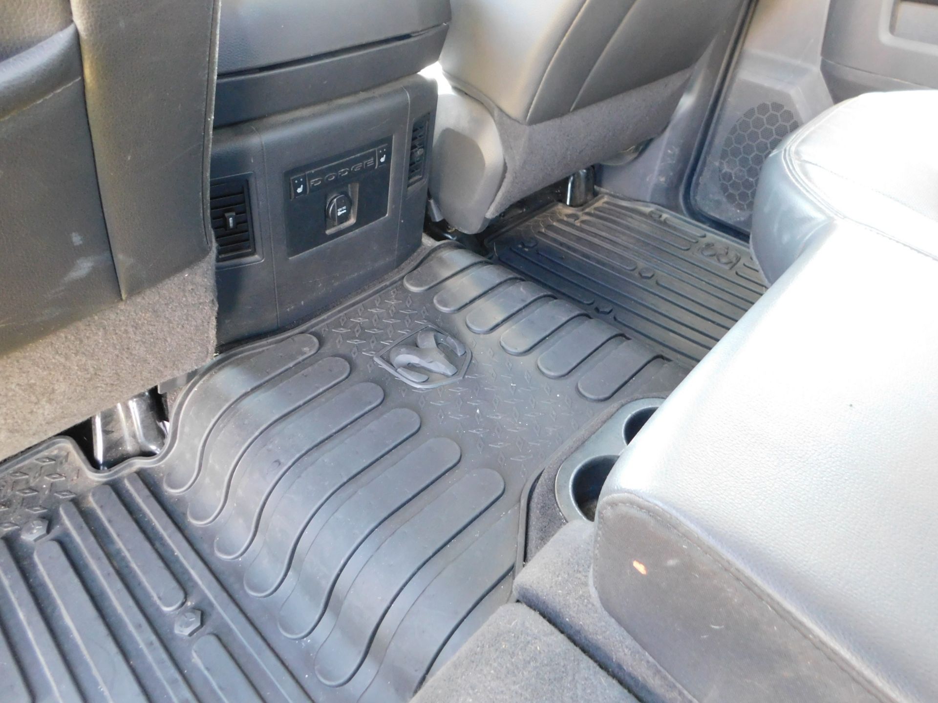 2012 Dodge Ram 1500 Pickup, Crew Cab, 6' Bed, Automatic, 4 WD, AM/FM,AC, PL, PW, Hemi 5.7 L - Image 38 of 53