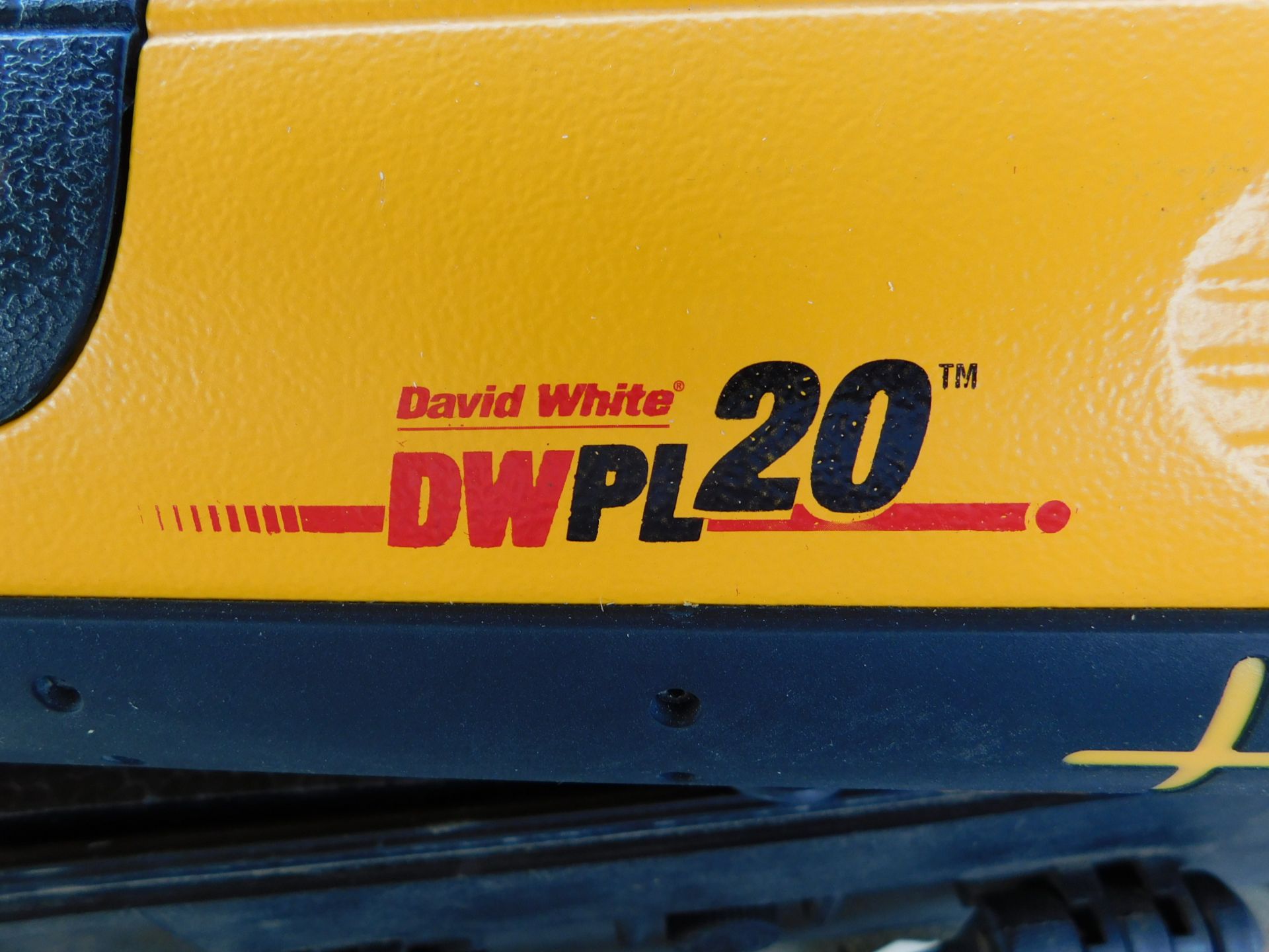 David White Model DW PL 20 Pipe Laser with RC20 Remote Control and Charger - Image 6 of 9