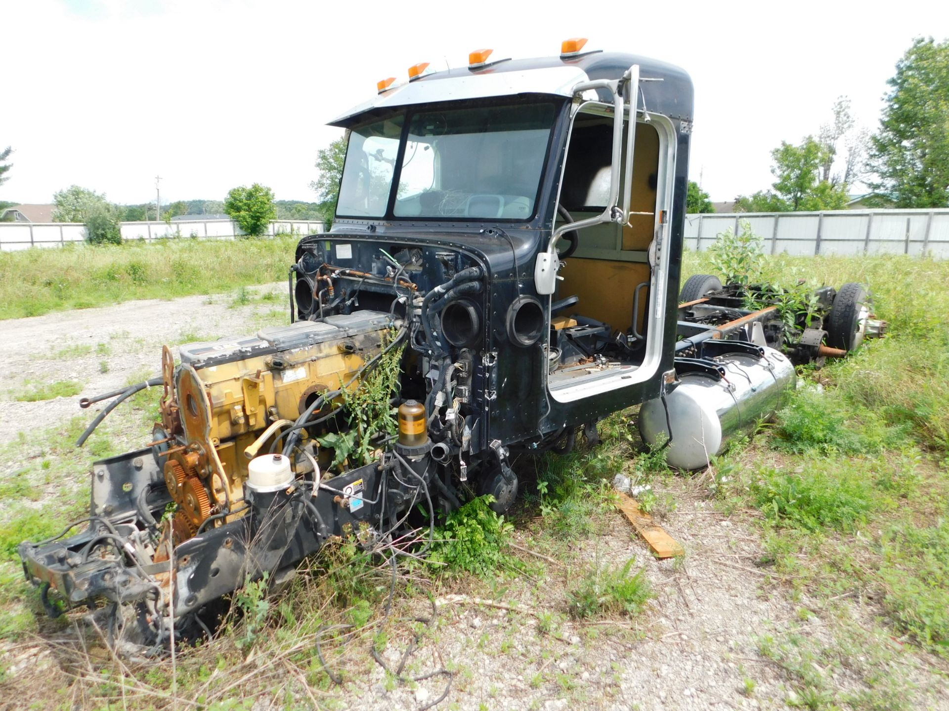 2006 Peterbilt Model 379 Sleeper Semi Truck, Cat Acert Diesel Engine, Complete