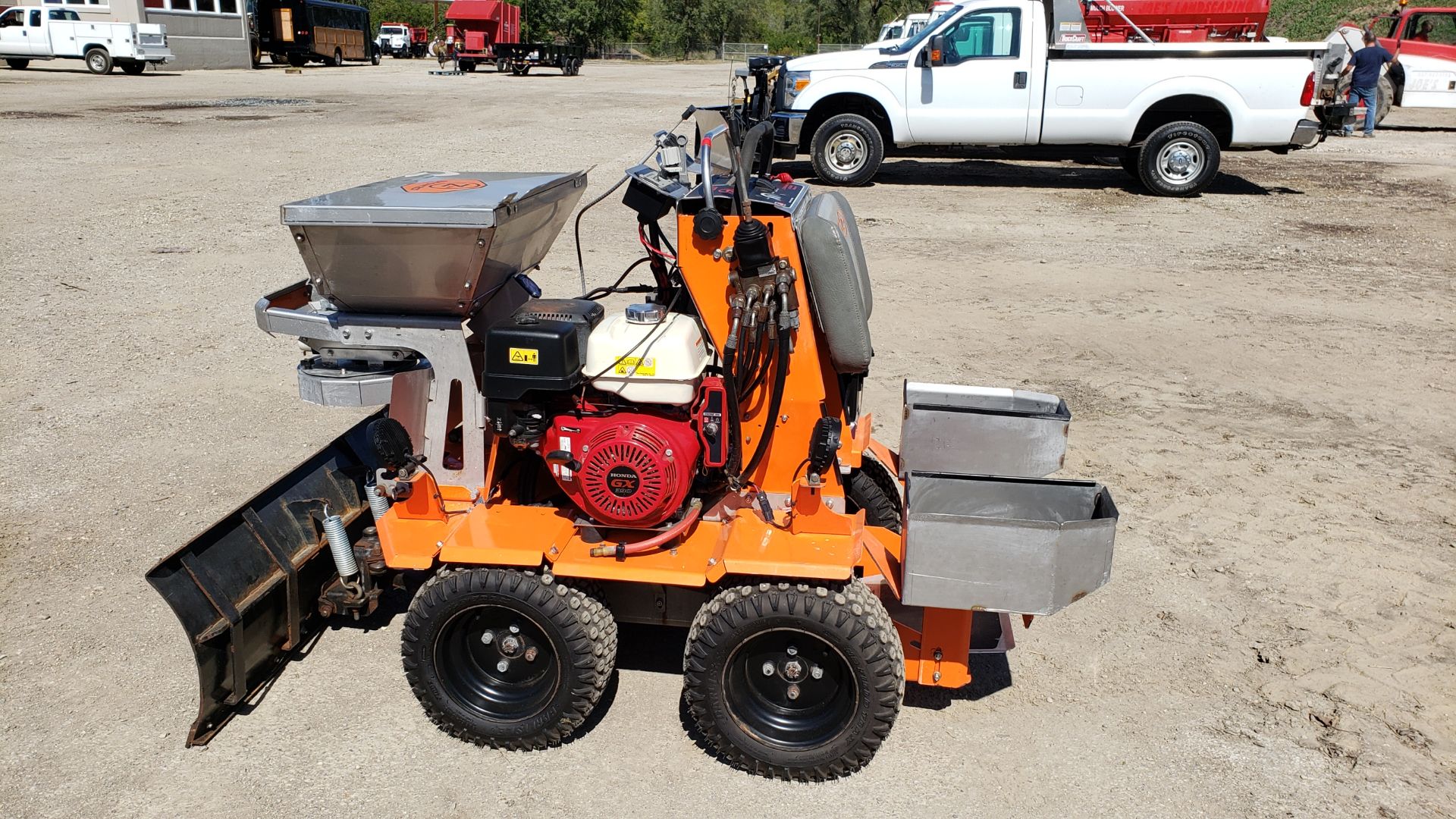 2016 Snowrater Zx4 Skid Steer Snowplow, 48” Hydraulic Blade, 20 Gallon Deicing Spray System, Salt - Image 8 of 9