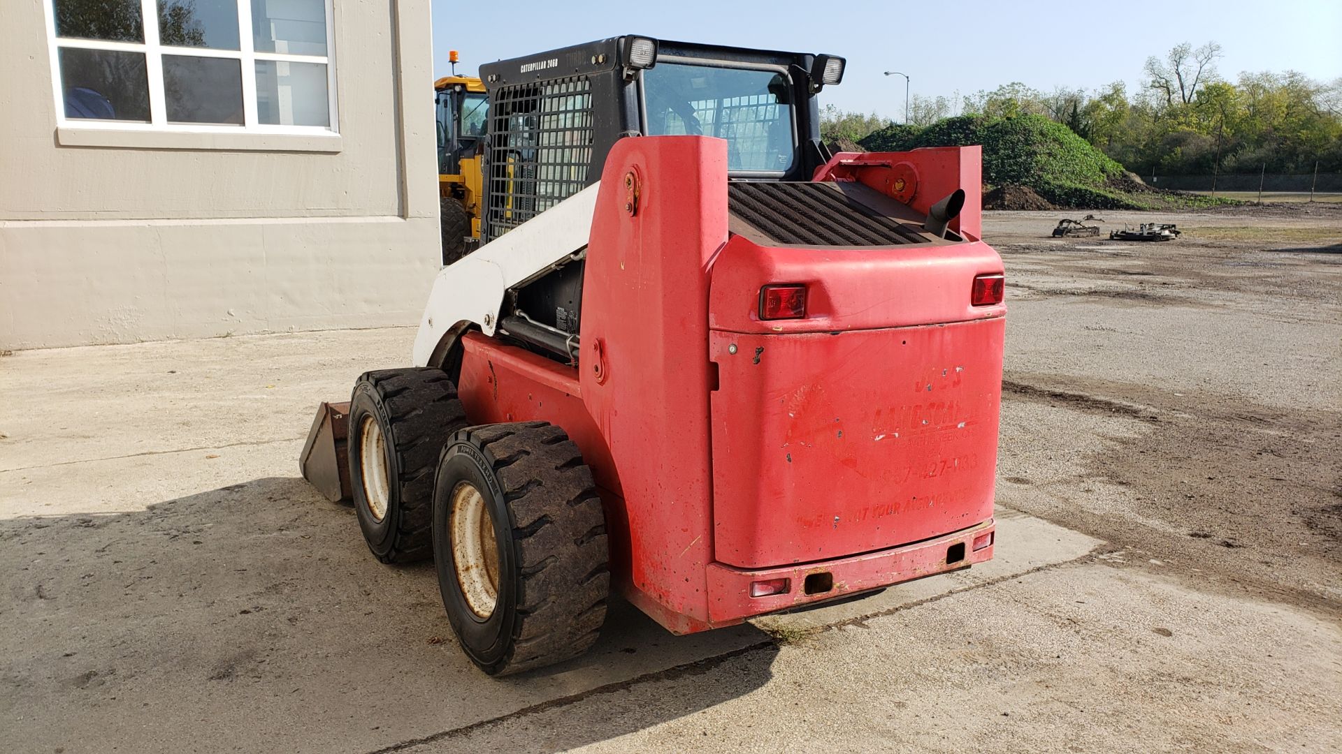 Caterpillar 246B Skid Steer, Enclosed Heated Cab, 2,311 Hours, 72” Bucket, Joystick - Image 5 of 15