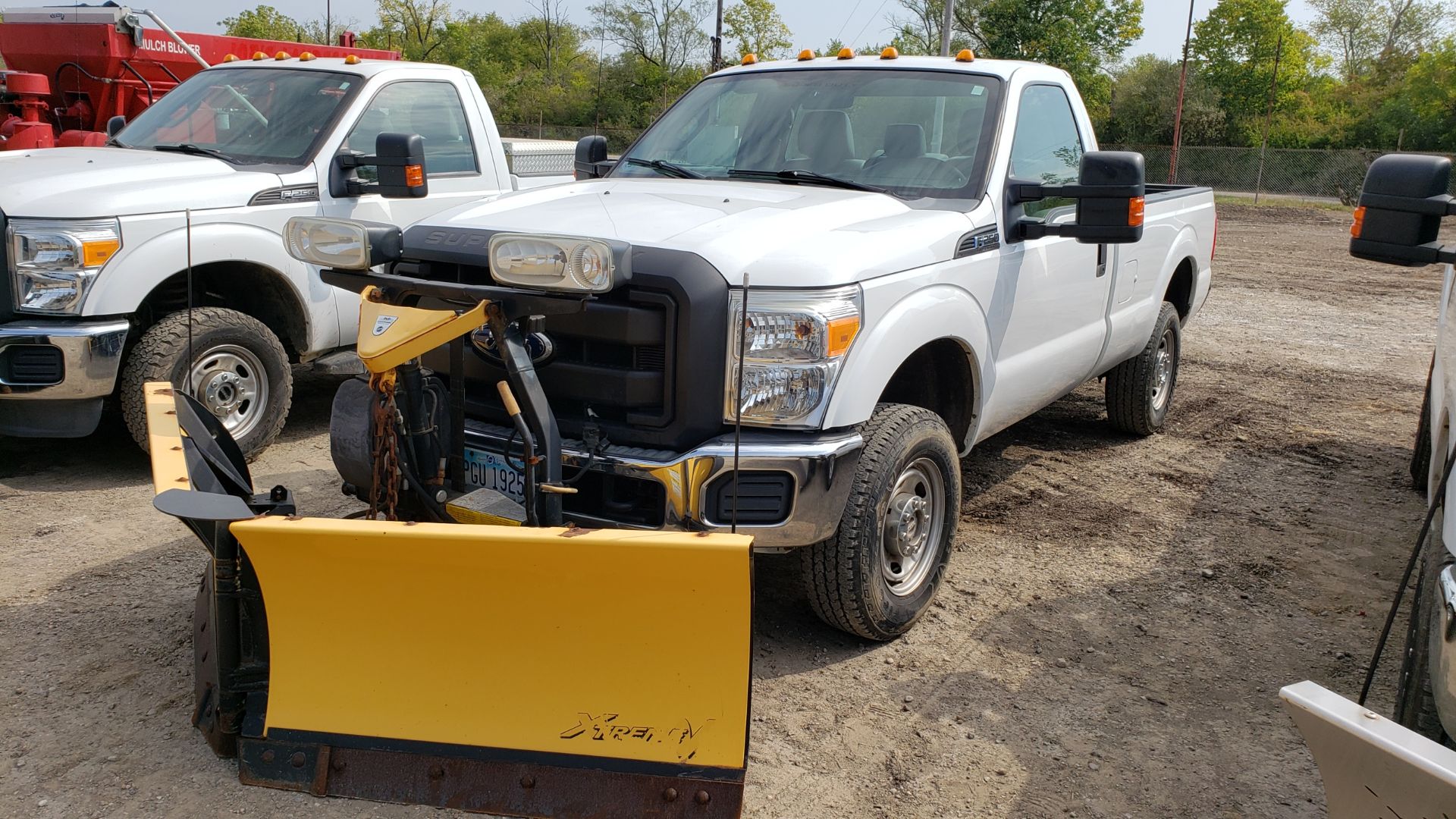 2011 Ford F250 Super Duty Pickup Truck, 8’ Bed, 4x4, 6.2 Liter Flex Fuel,Automatic, Air, Tilt, - Image 2 of 11