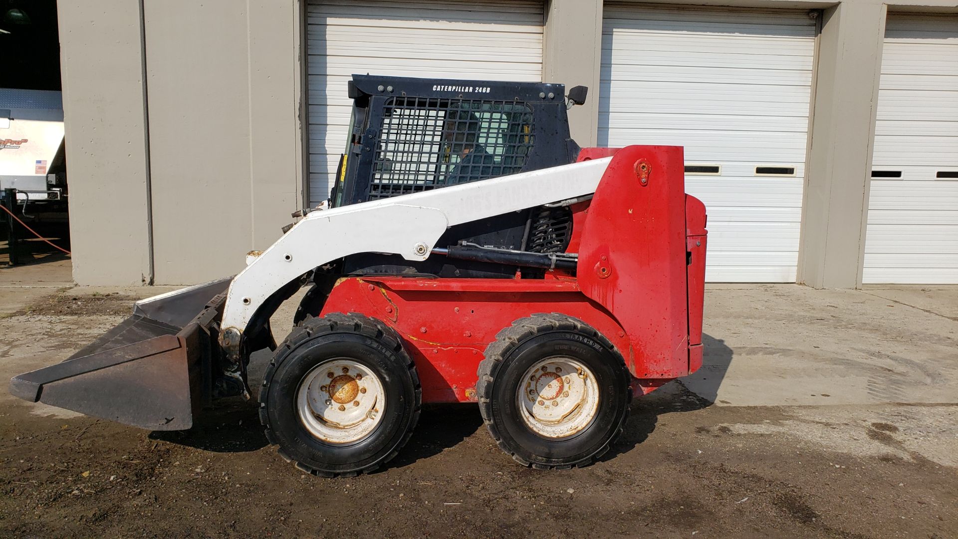 Caterpillar 246B Skid Steer, Enclosed Heated Cab, 2,311 Hours, 72” Bucket, Joystick