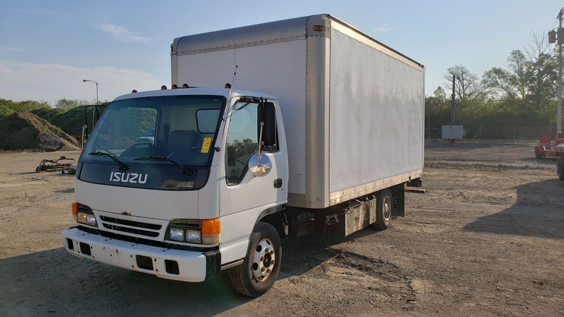 2002 Isuzu Super Lawn Truck Isuzu Turbo Diesel, 16 ft. Box, Hydraulic Ramp Door, Interior Storage - Image 2 of 13