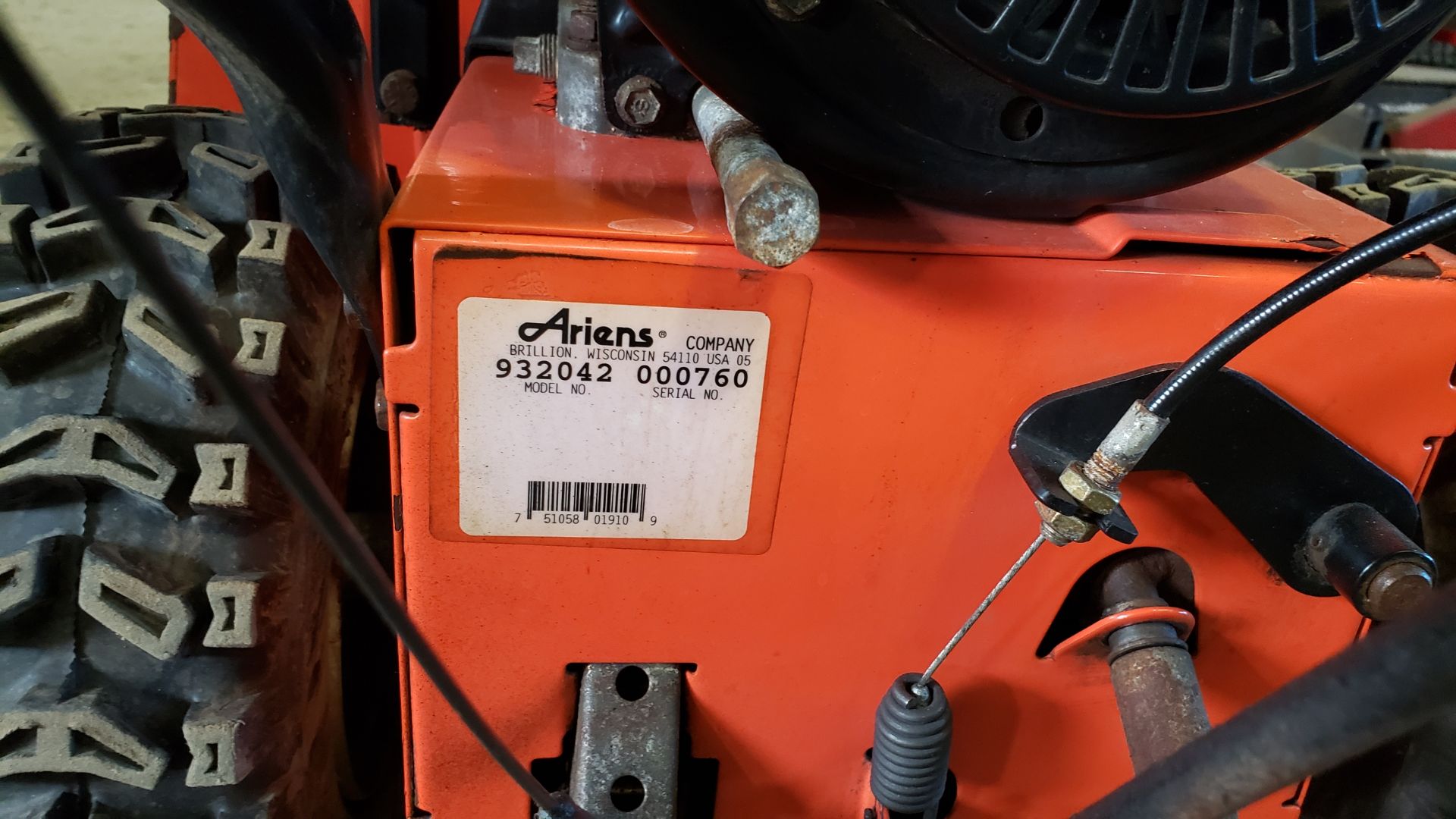 Ariens ST 624 24" Snow Blower, 6hp Tecumseh Engine - Image 4 of 4