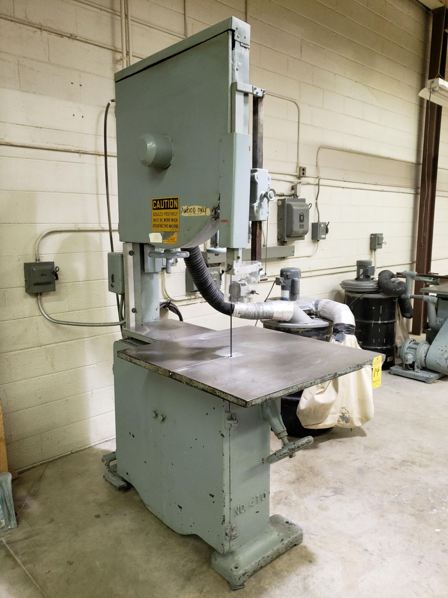 Greenlee No. 410 36" Vertical Bandsaw, 36" Square Table w/ 16" x 19" Extension, 220 v., 3 PH, w/ - Image 2 of 5