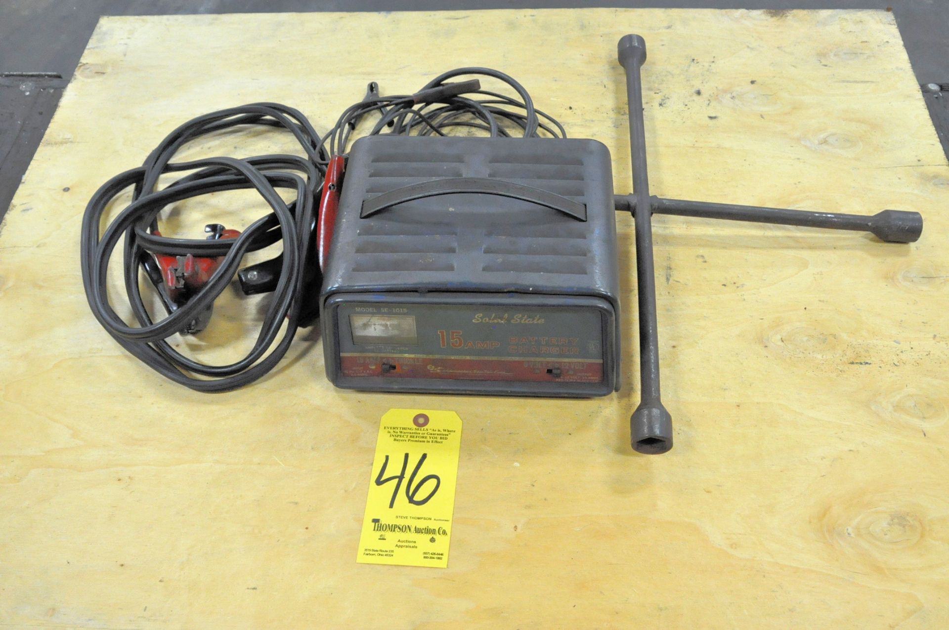 Lot-(1) 12-Volt Battery Charger and Jumper Cables
