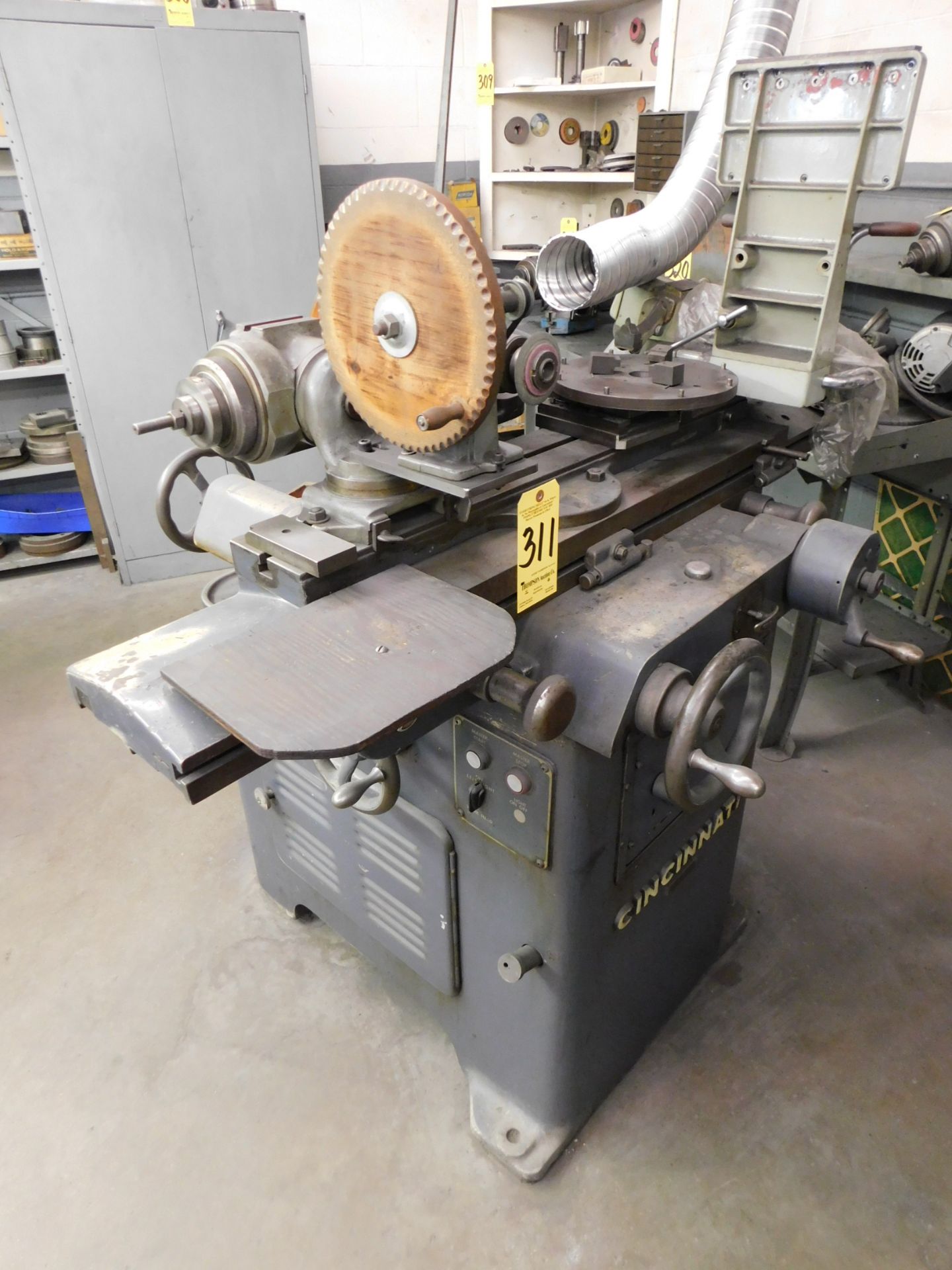 Cincinnati #2 Tool & Cutter Grinder, s/n 1D2TiV-43R, with Engis Dia Form Attachment and Hand - Image 2 of 4