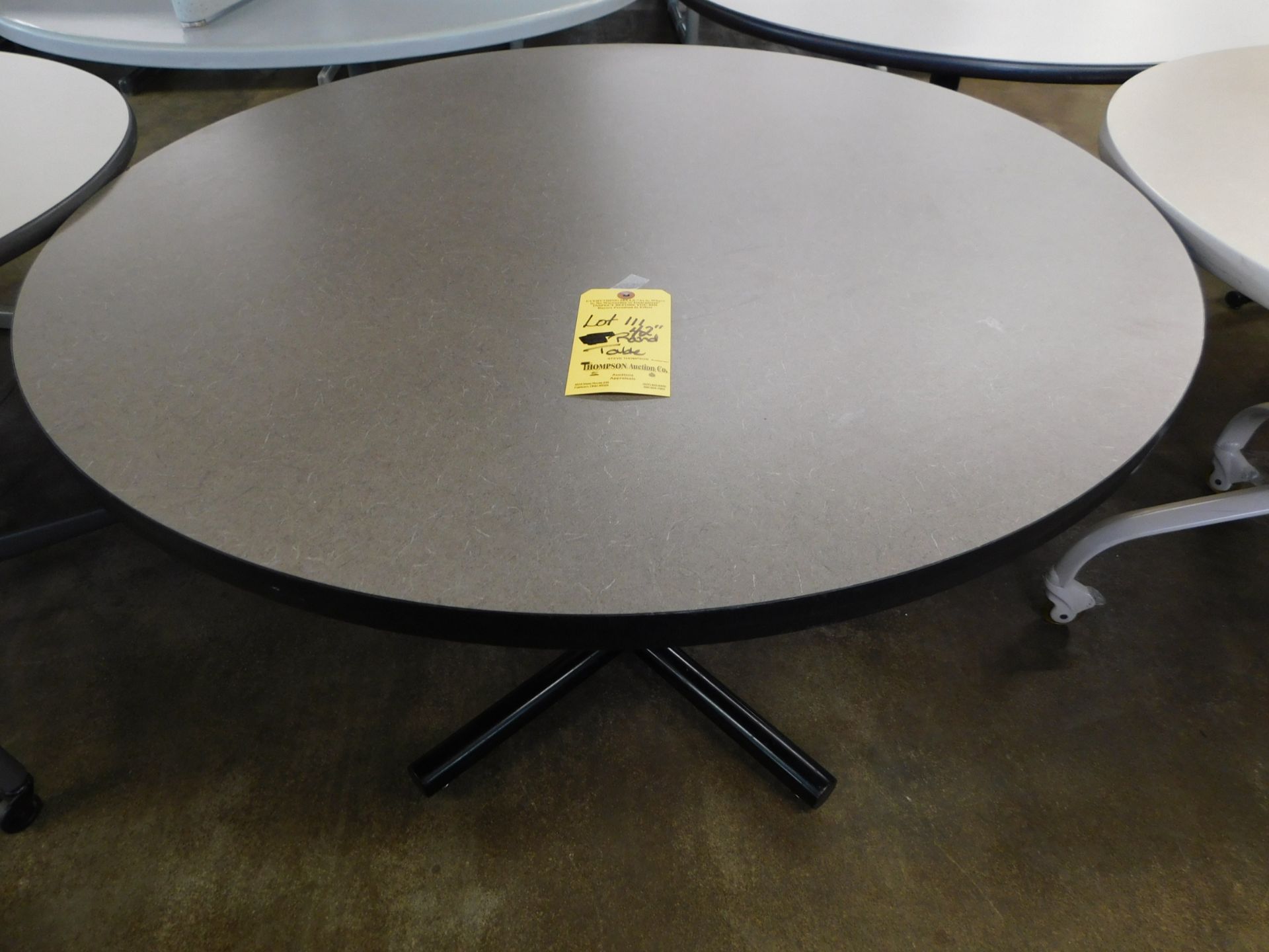 42" Round Table