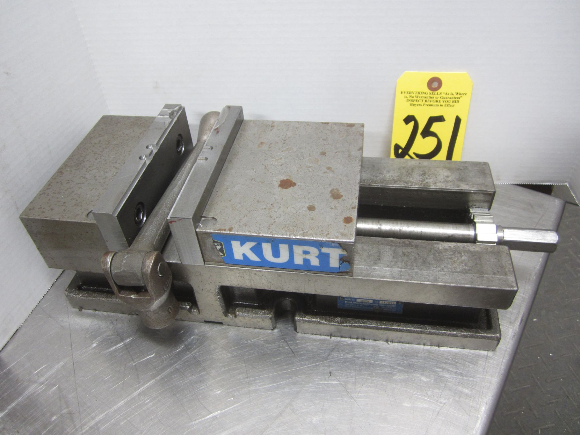 Kurt 6 Inch Mill Vise