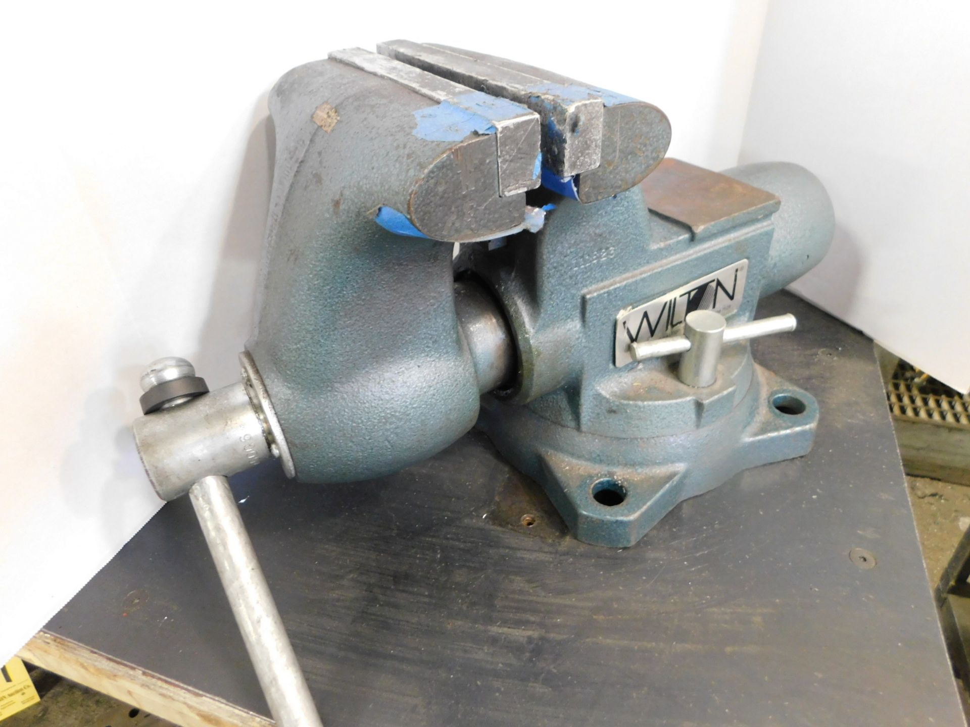 Wilton 6 1/2 Inch Bench Vise