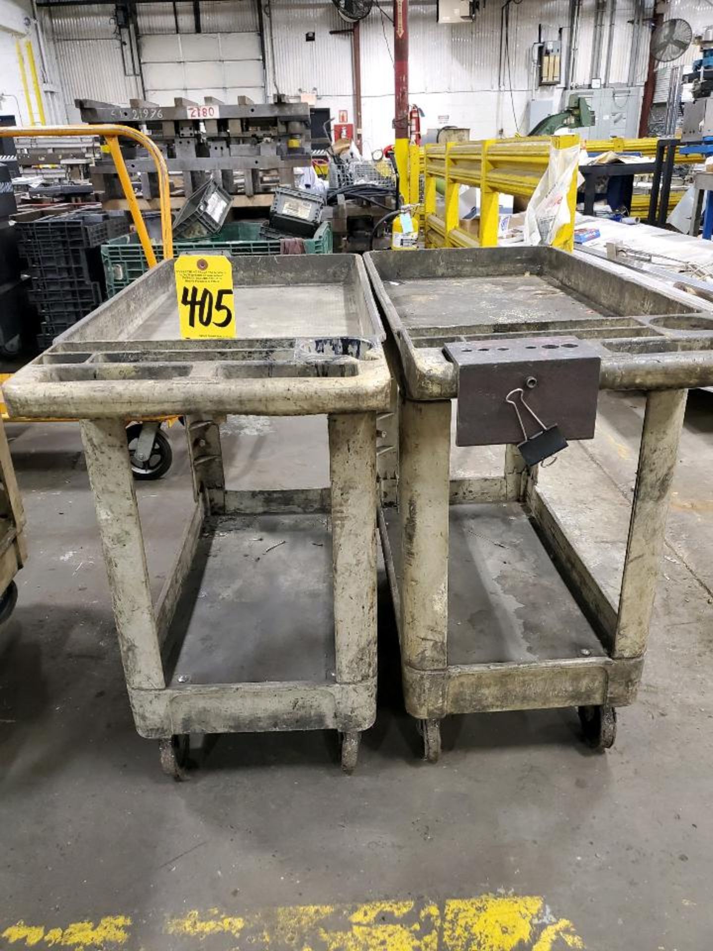 (2) Rubbermaid Utility Carts