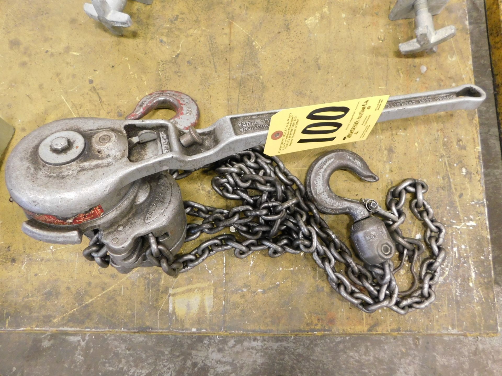 Coffing 1 1/2 Ton Ratchet Type Chain Hoist