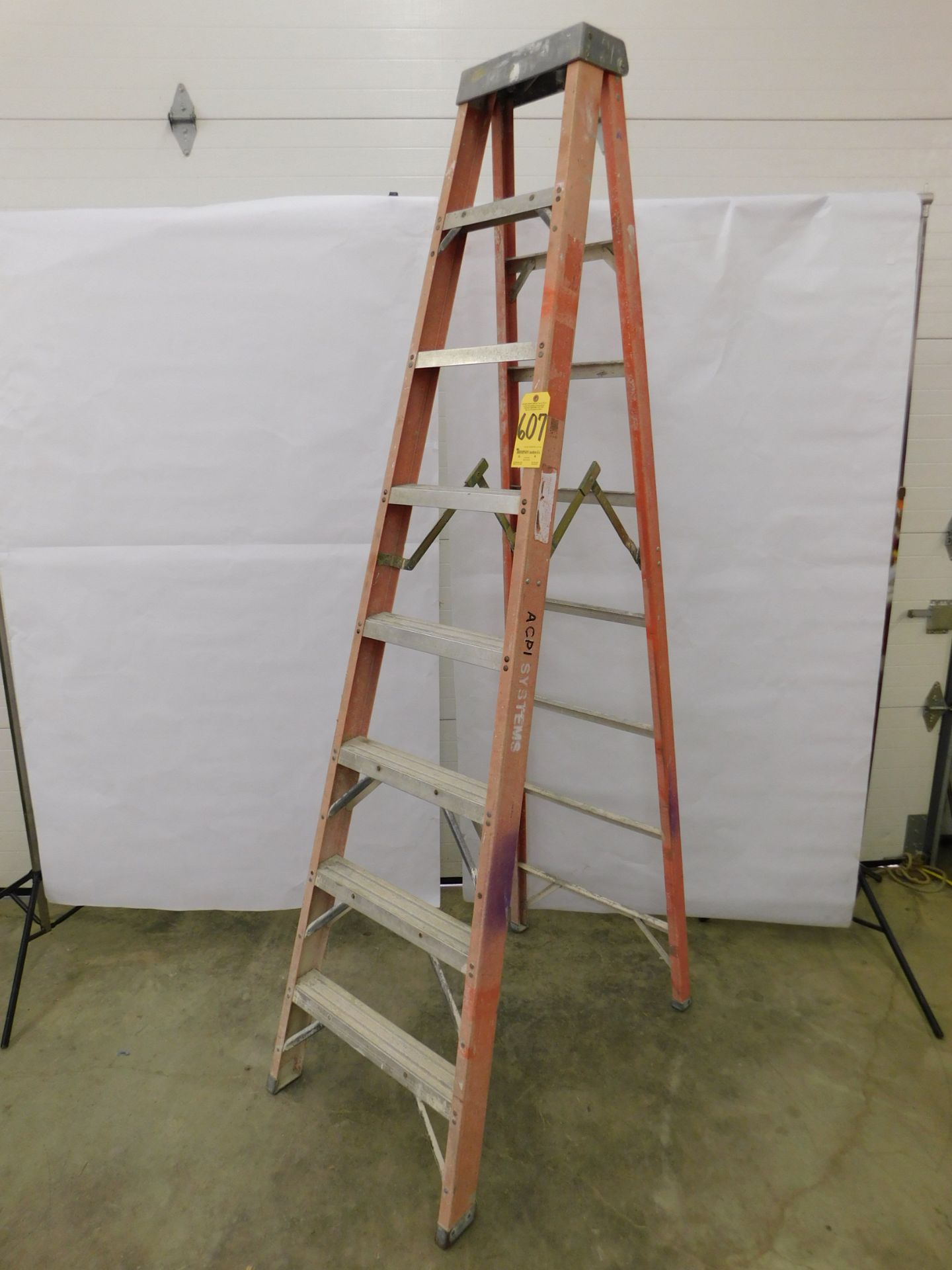 Keller 8' Fiberglass Step Ladder