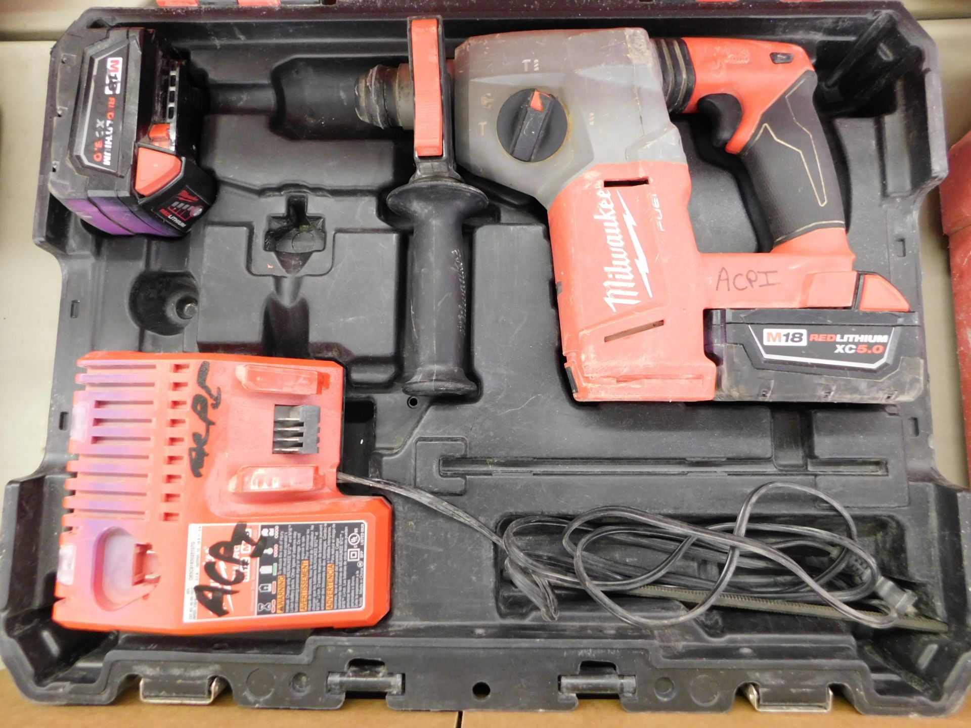 Milwaukee Model 2712-120 Cordless Hammer Drill with Case