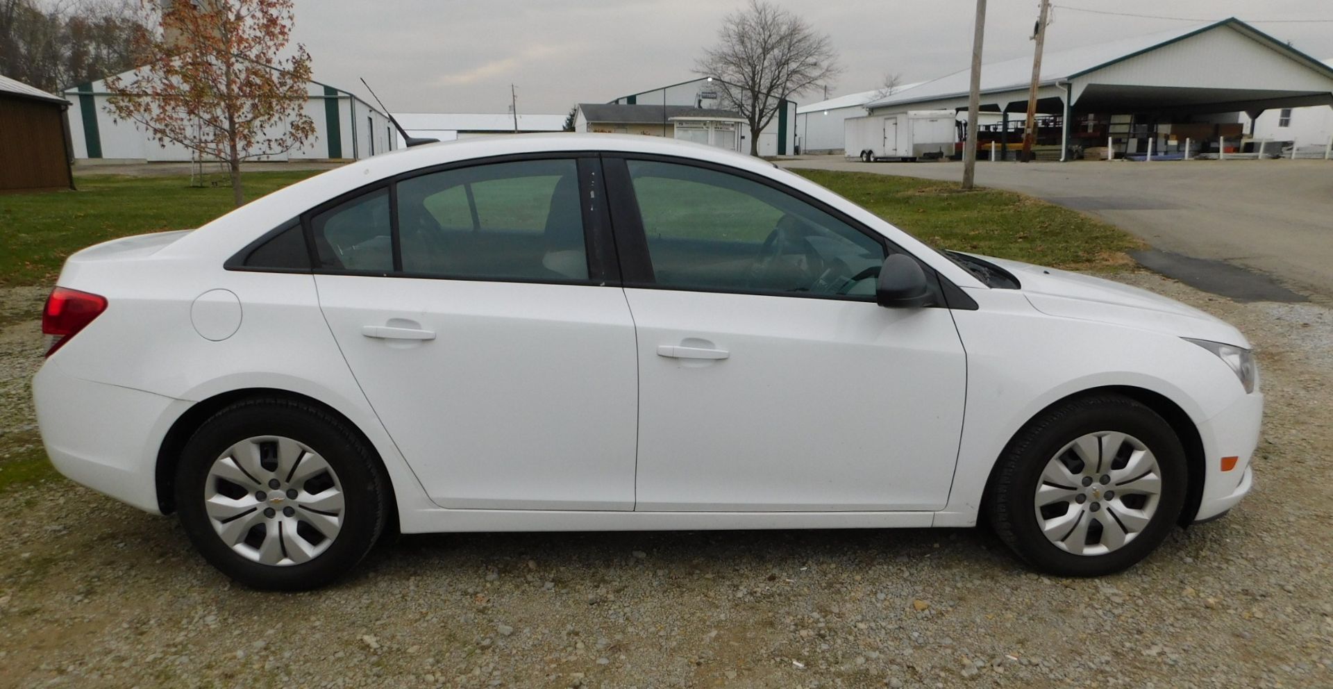 2014 Chevrolet Cruze 4-Door Sedan, VIN 1G1PA5SH1E7315697, AM/FM, AC, Cruise Control, PW, PL, 111,323 - Image 4 of 41