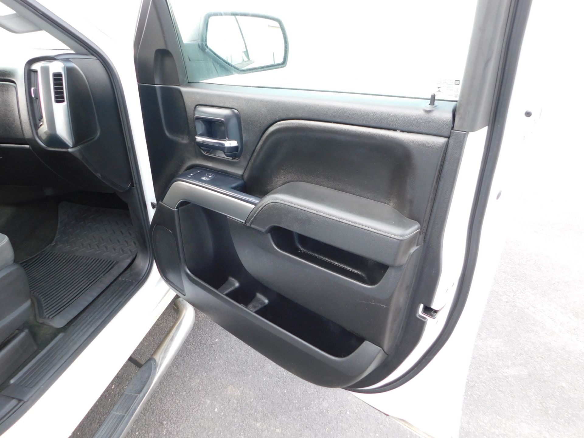 2014 Chevrolet Silverado LT Pickup, VIN 1GCVKREC3EZ139405, 4-Door 4 WD, Automatic, AM/FM, AC, Cruise - Image 40 of 51