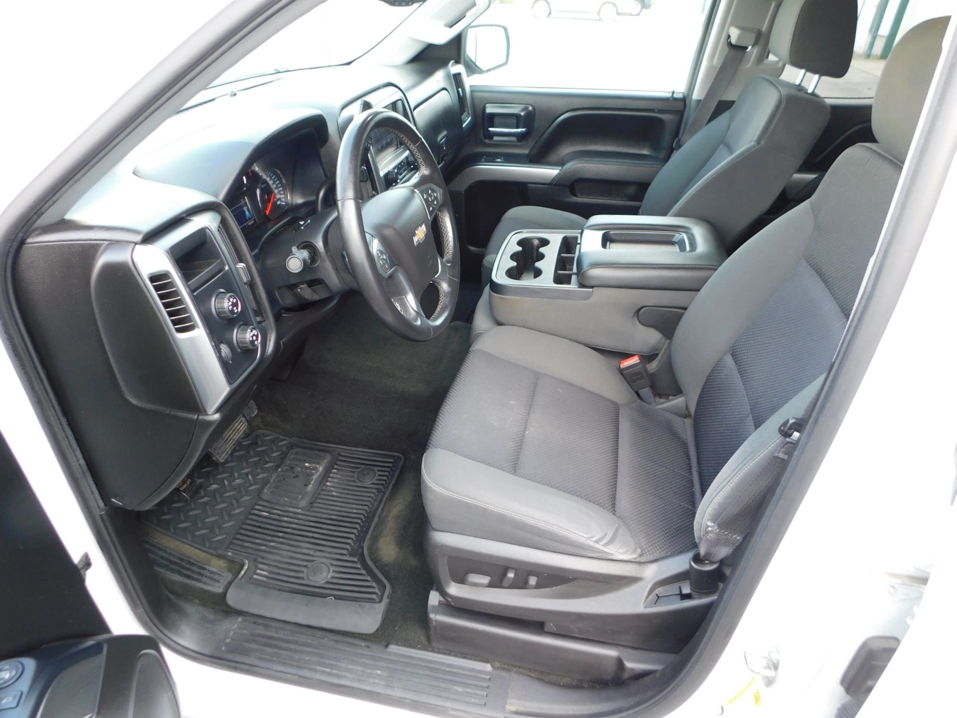 2014 Chevrolet Silverado LT Pickup, VIN 1GCVKREC3EZ139405, 4-Door 4 WD, Automatic, AM/FM, AC, Cruise - Image 24 of 51