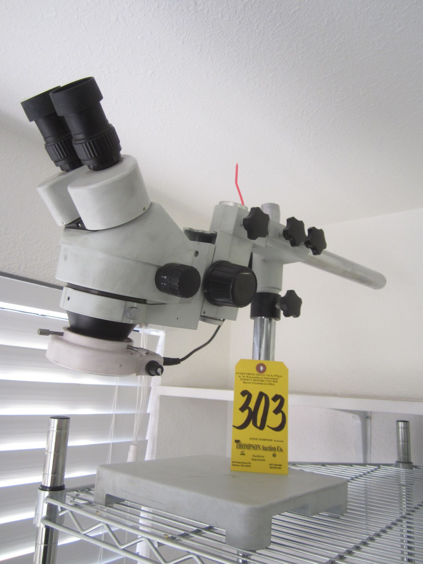 Amscope WF10X/20 Stereo Microscope with LED Lamp with Horizontal Sliding Arm Adjustment