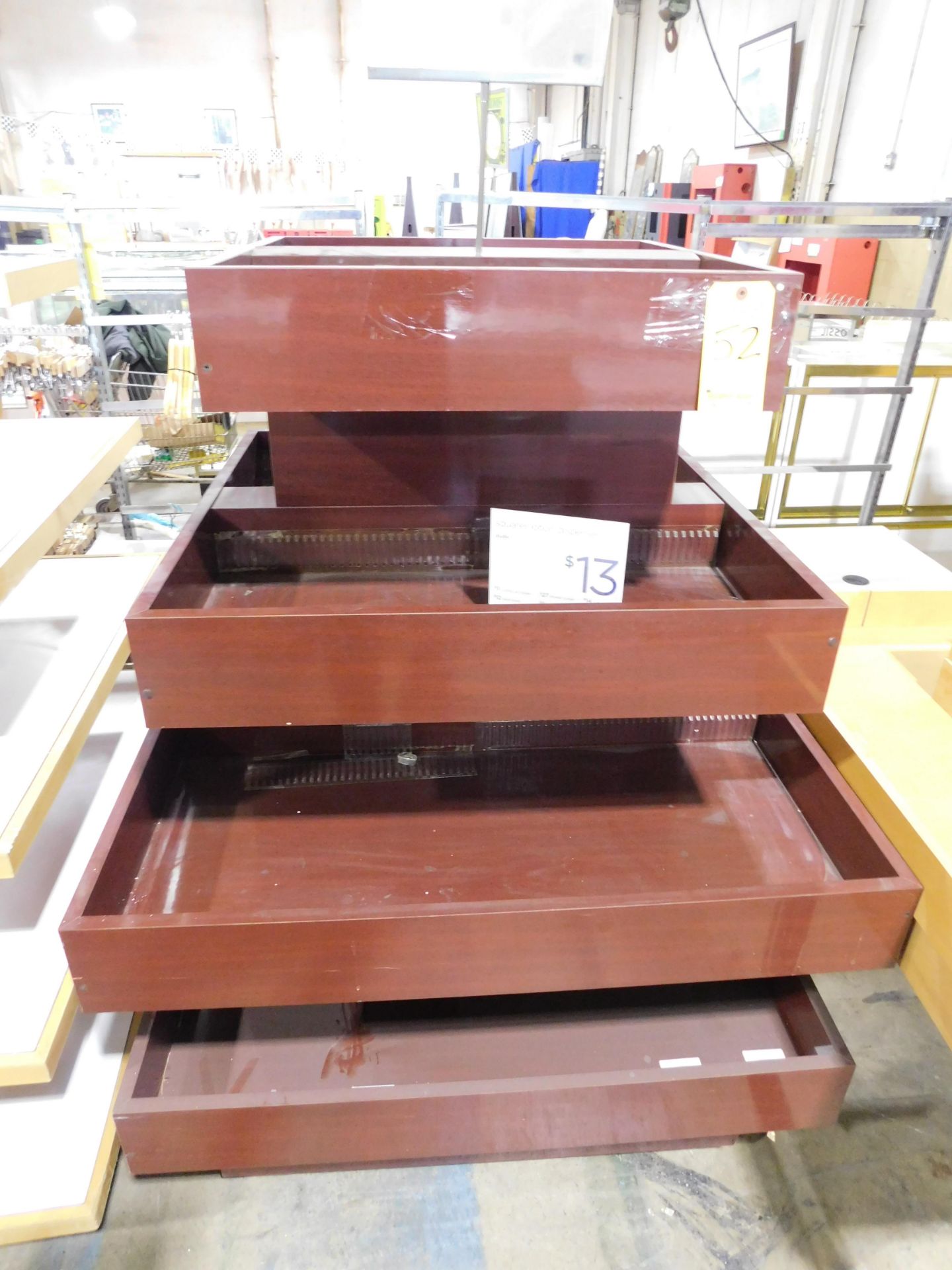 Portable 4-Shelf Display, 42"