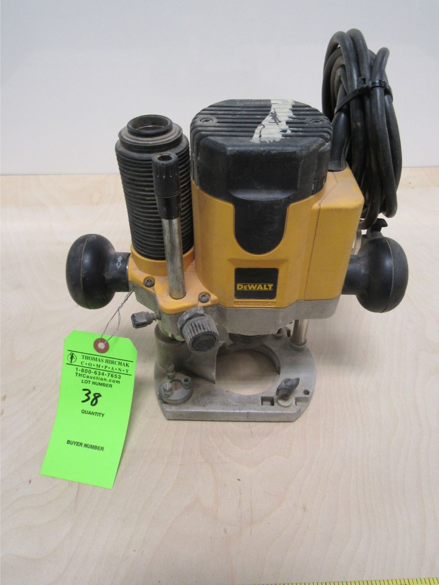 DeWalt DW621 Plunge Router