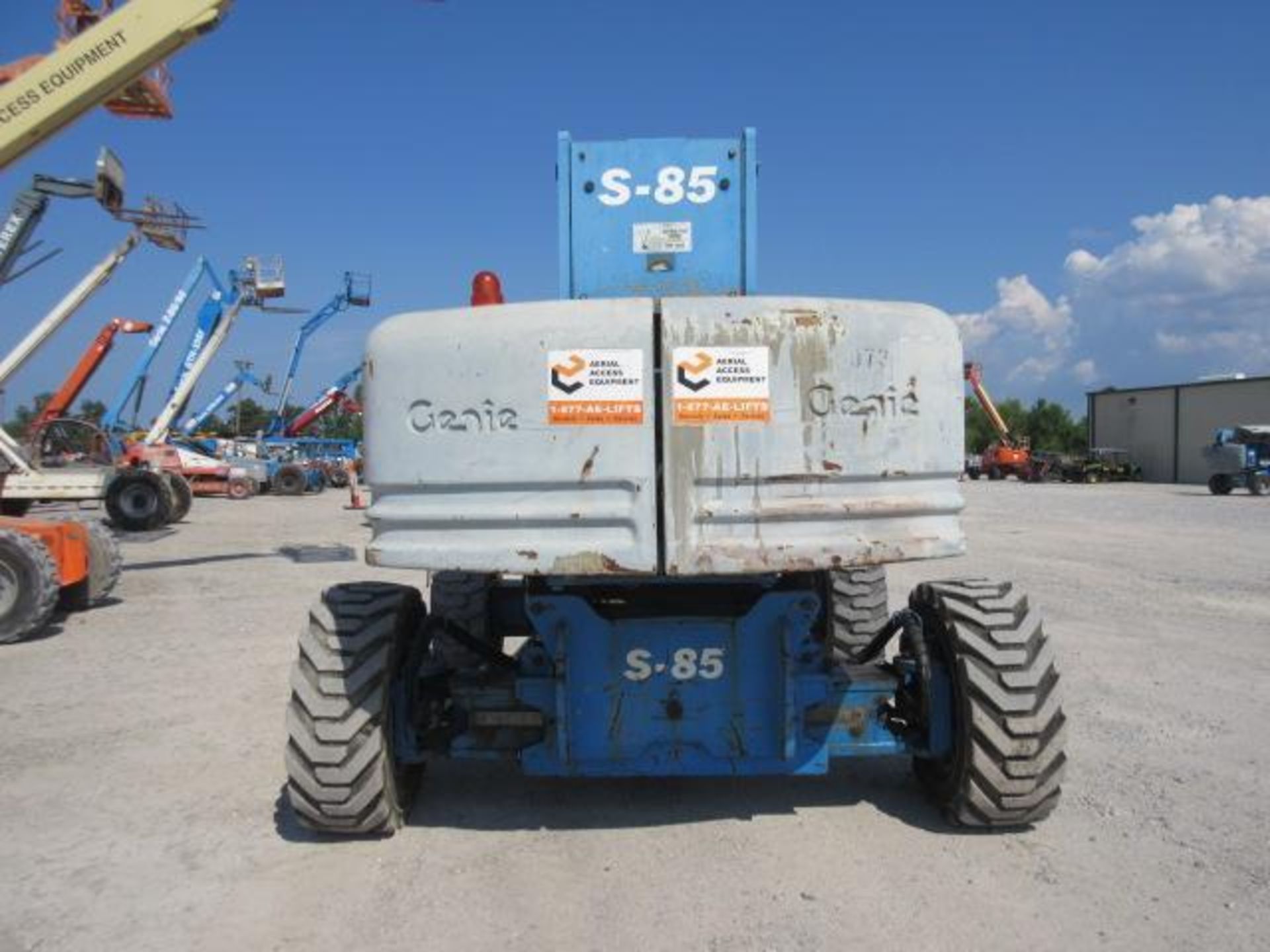 Genie Telescopic Boom Lift - Image 6 of 8