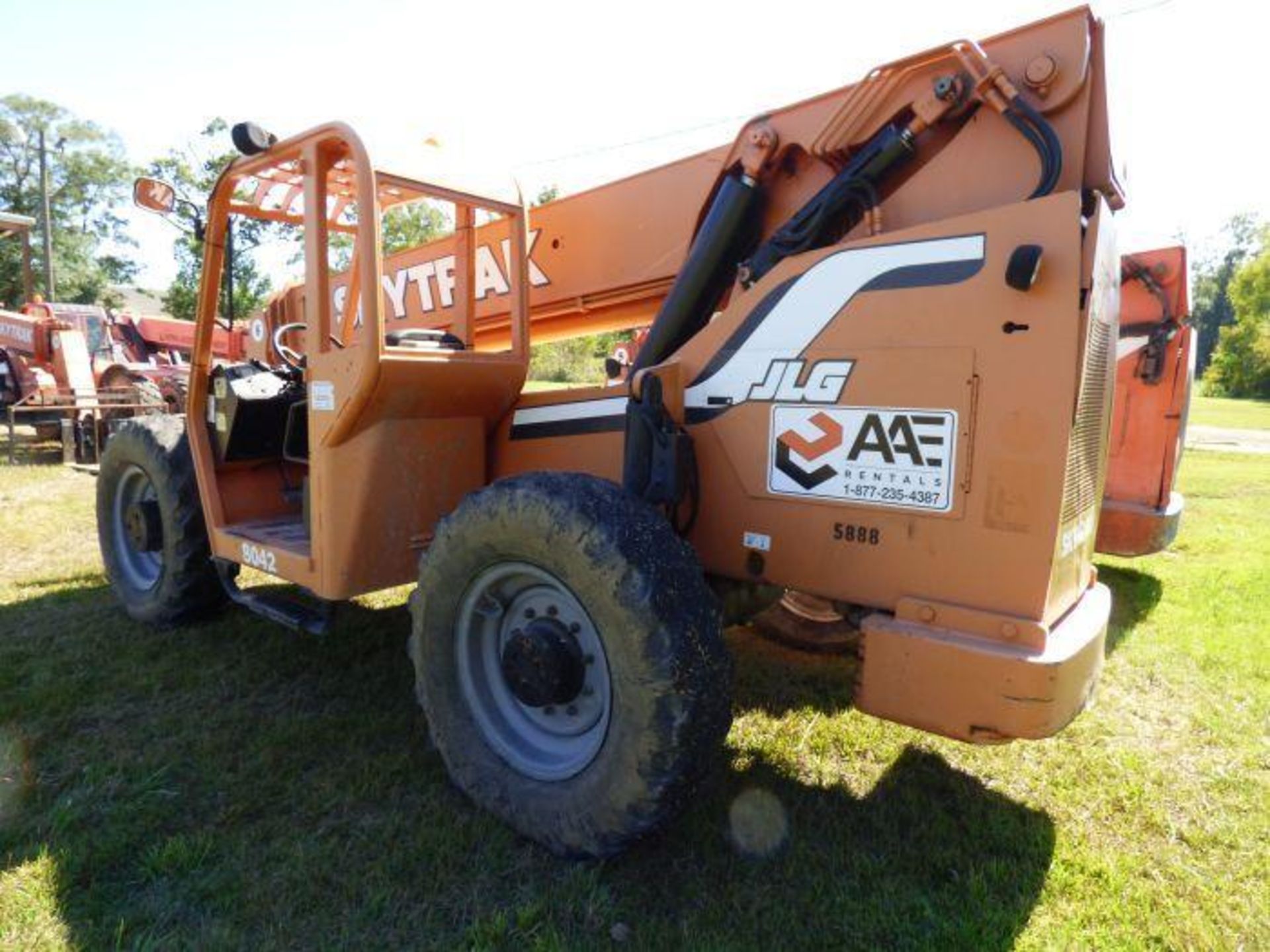 Skytrak Forklift - Image 9 of 11