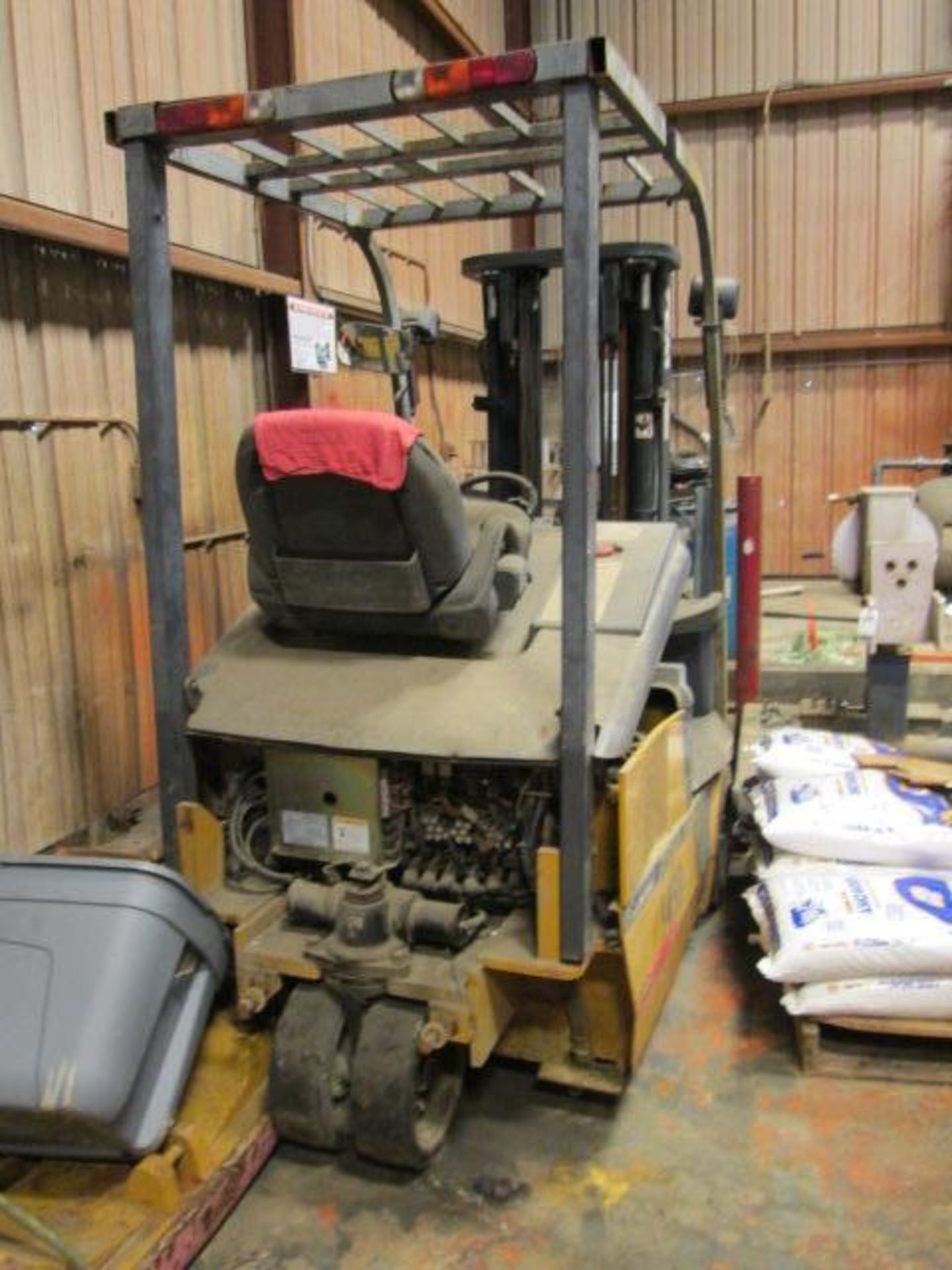 Forklift - Image 6 of 6