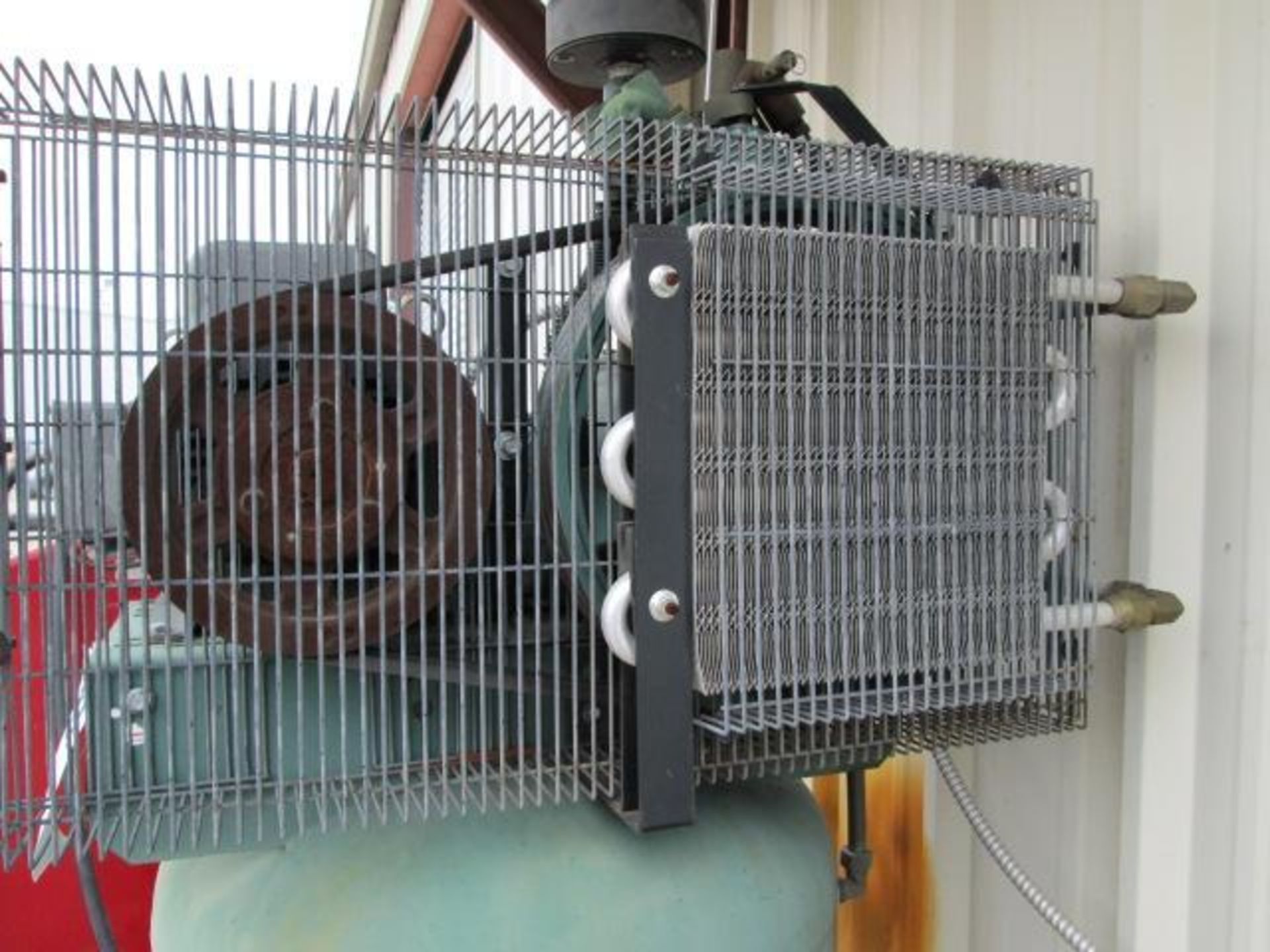 Air Compressor - Image 5 of 7