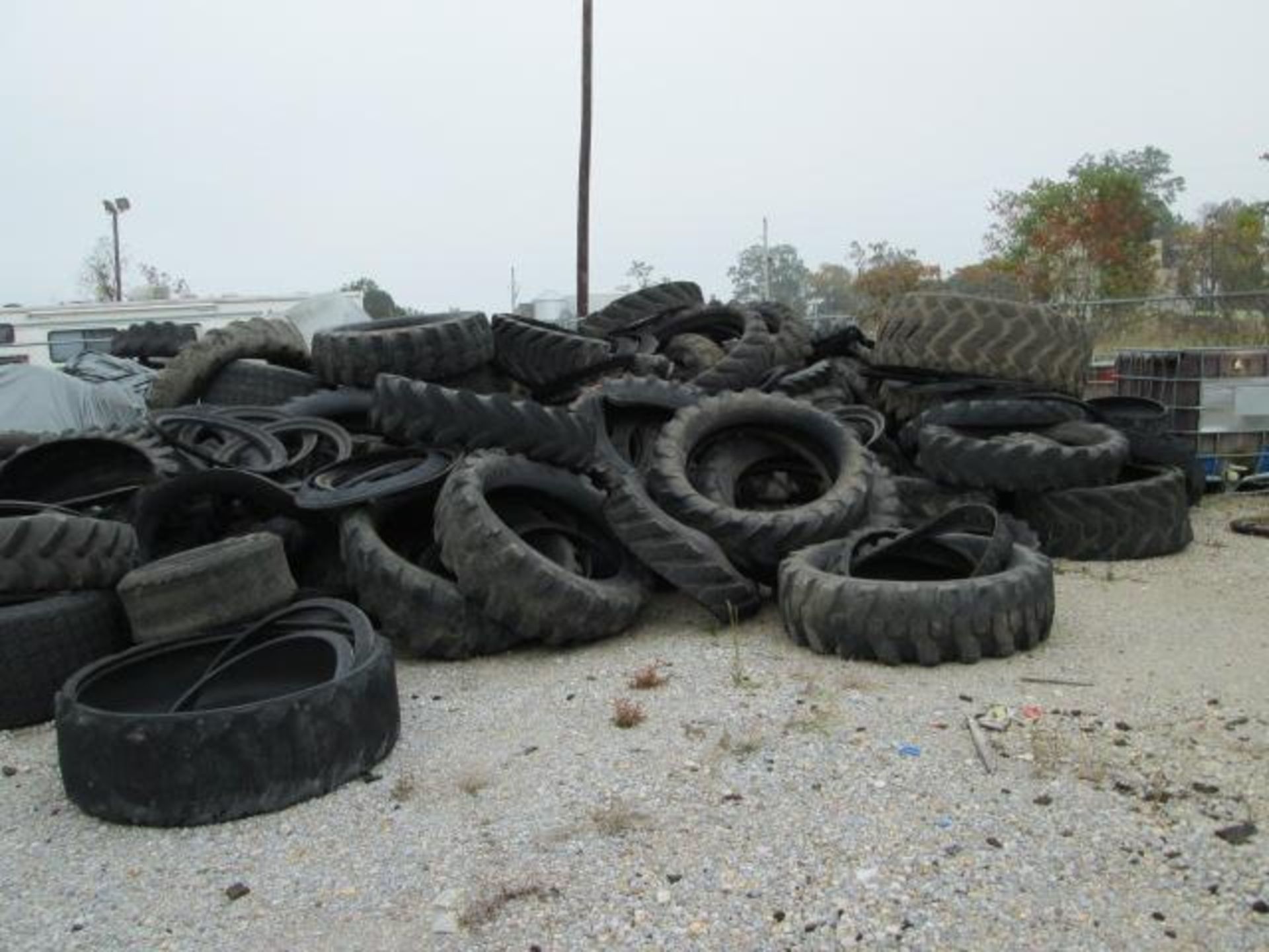 Tires - Image 6 of 7