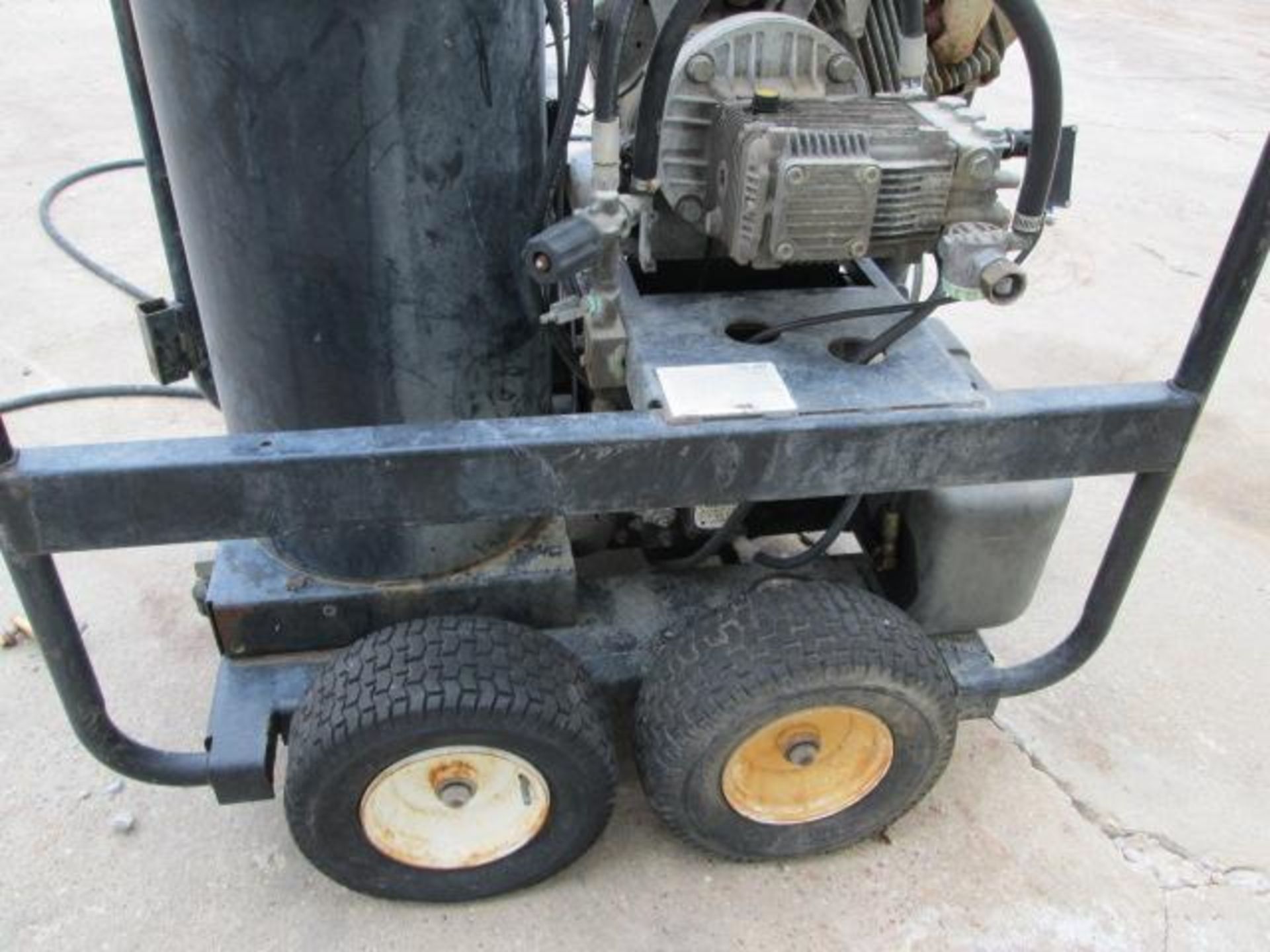 Pressure Washer - Image 2 of 4